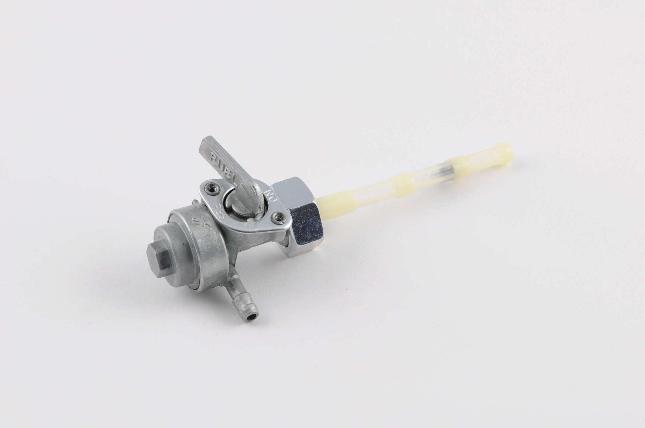 Кран топливный бензогенератора (гайка Ø18mm, штуцер 90*, резерв) ZUNA
