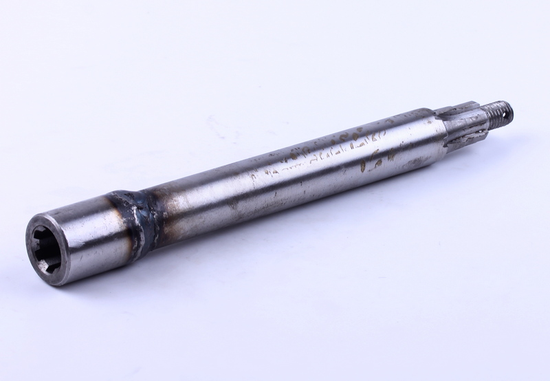 Вал трансмиссии левой KRE 1100 ( L-210 mm , под шлицы) TTG AMG-3