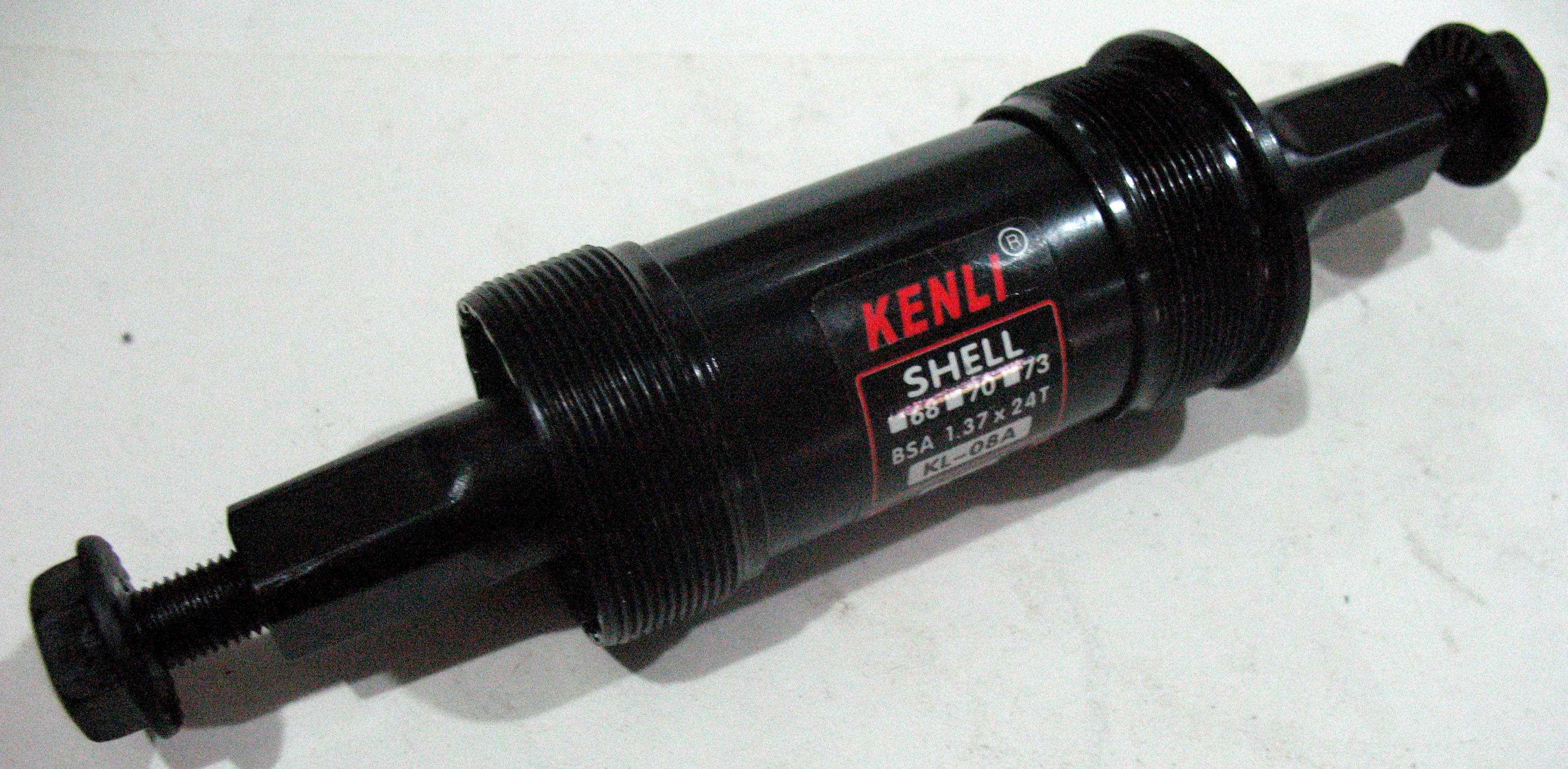 Каретка велосипедная неразборная (квадрат) (L-117mm) (KENLI) BBC
