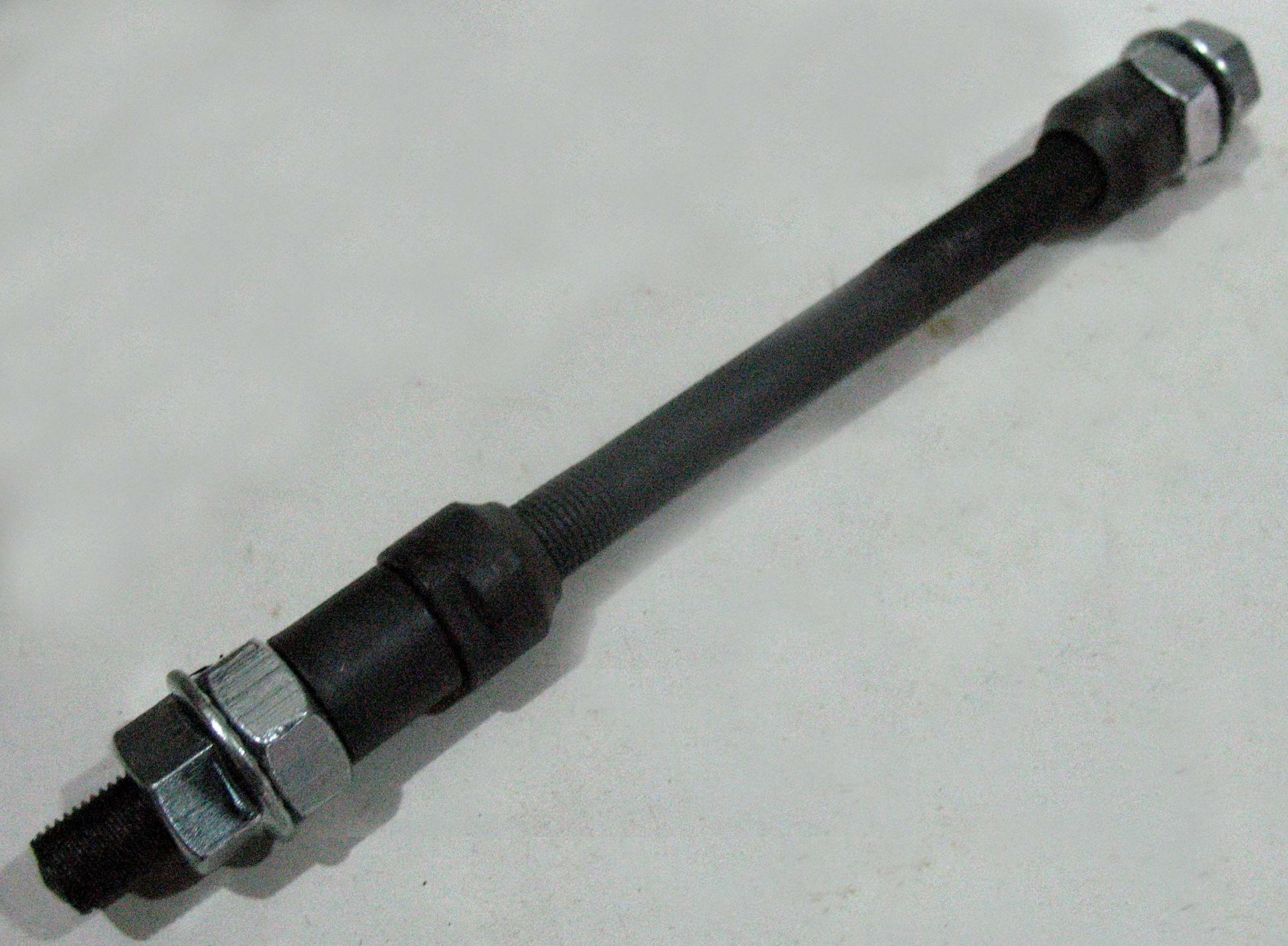 Ось колеса заднего велосипедная (L-180mm) ( черная) (Тайвань) BBC