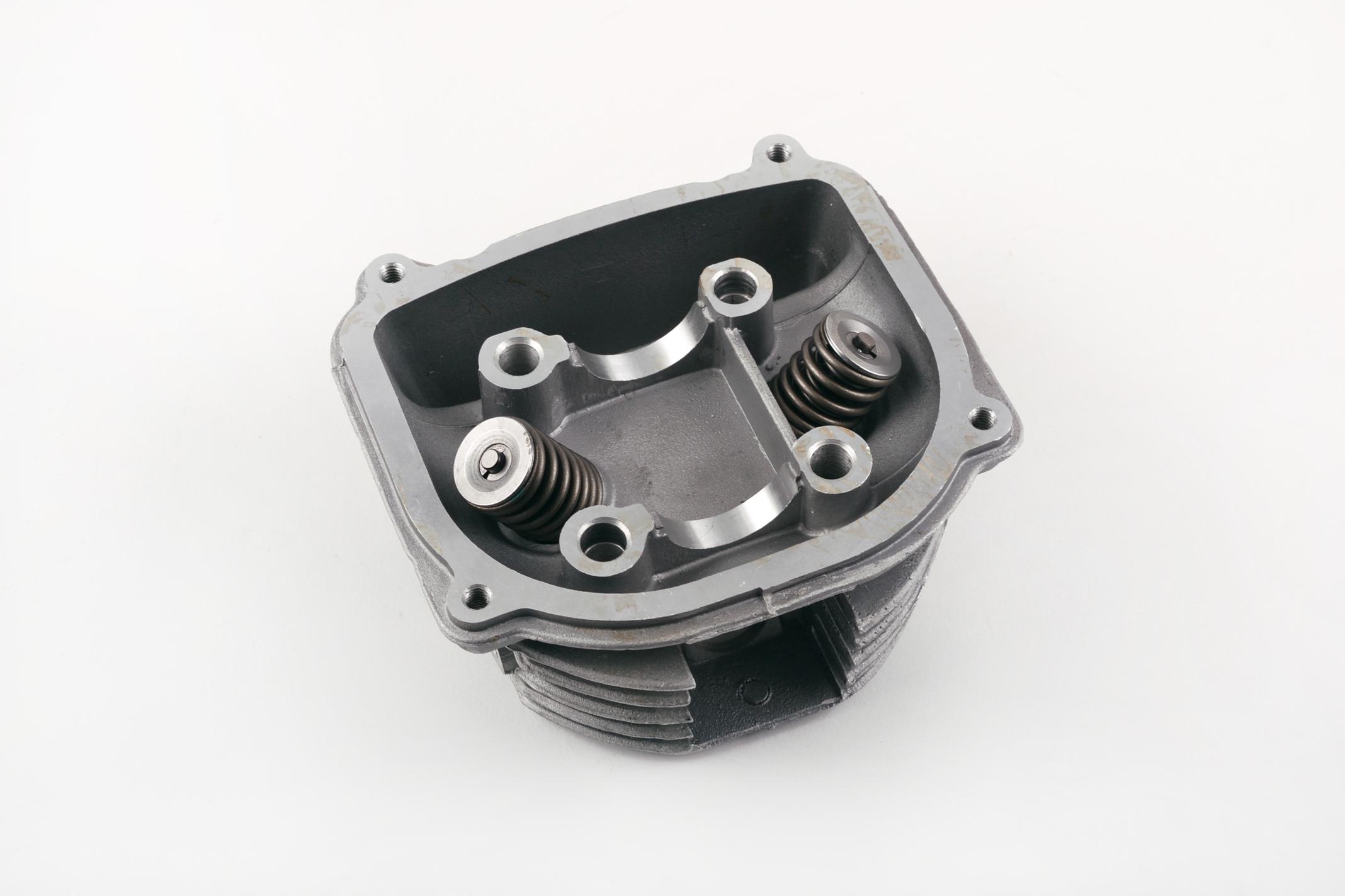 Головка цилиндра 4T GY6 125 (голая, +клапаны) AMG