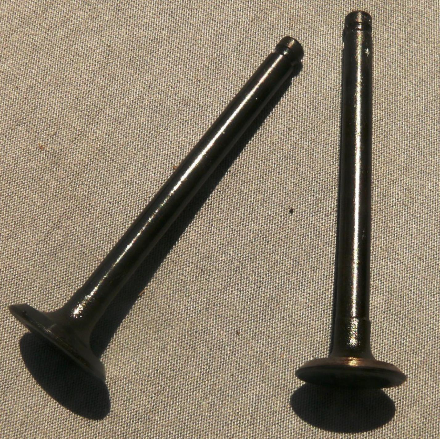 Клапаны (пара, голые) 4T GY6 150 VDK