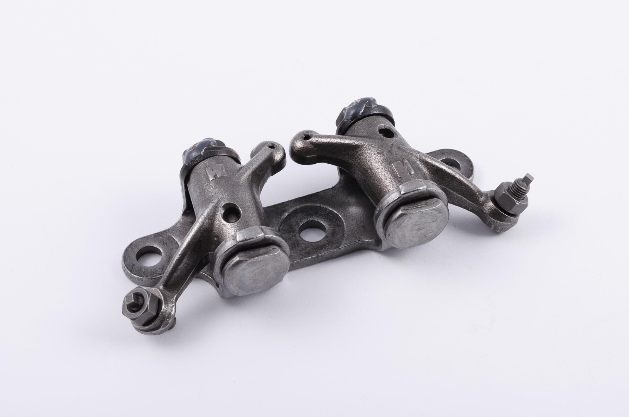 Коромысло клапанов (рокер) 4T CG200/250 (пара) AMG