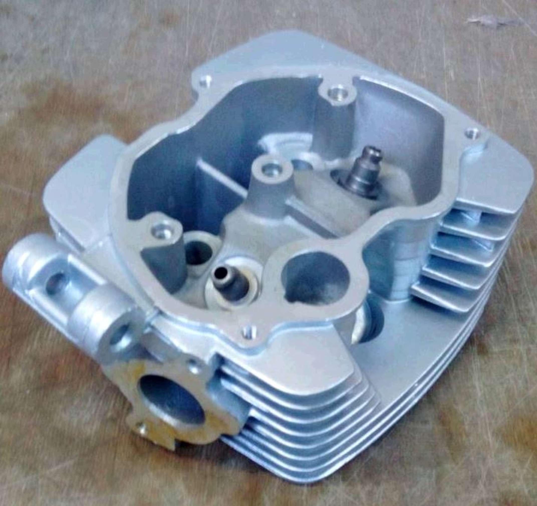 Головка цилиндра 4T CG150 (голая, + клапаны) Musstang ZV