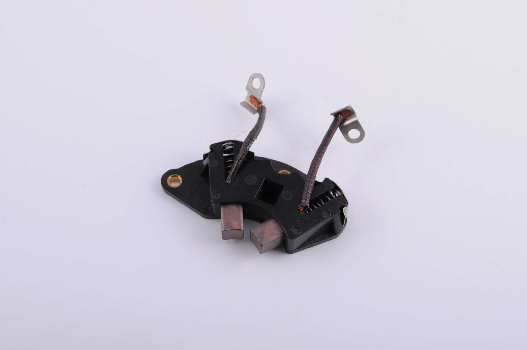 Щетки генератора ЯВА 6V (с щеткодержателем) SPARK (mod A)