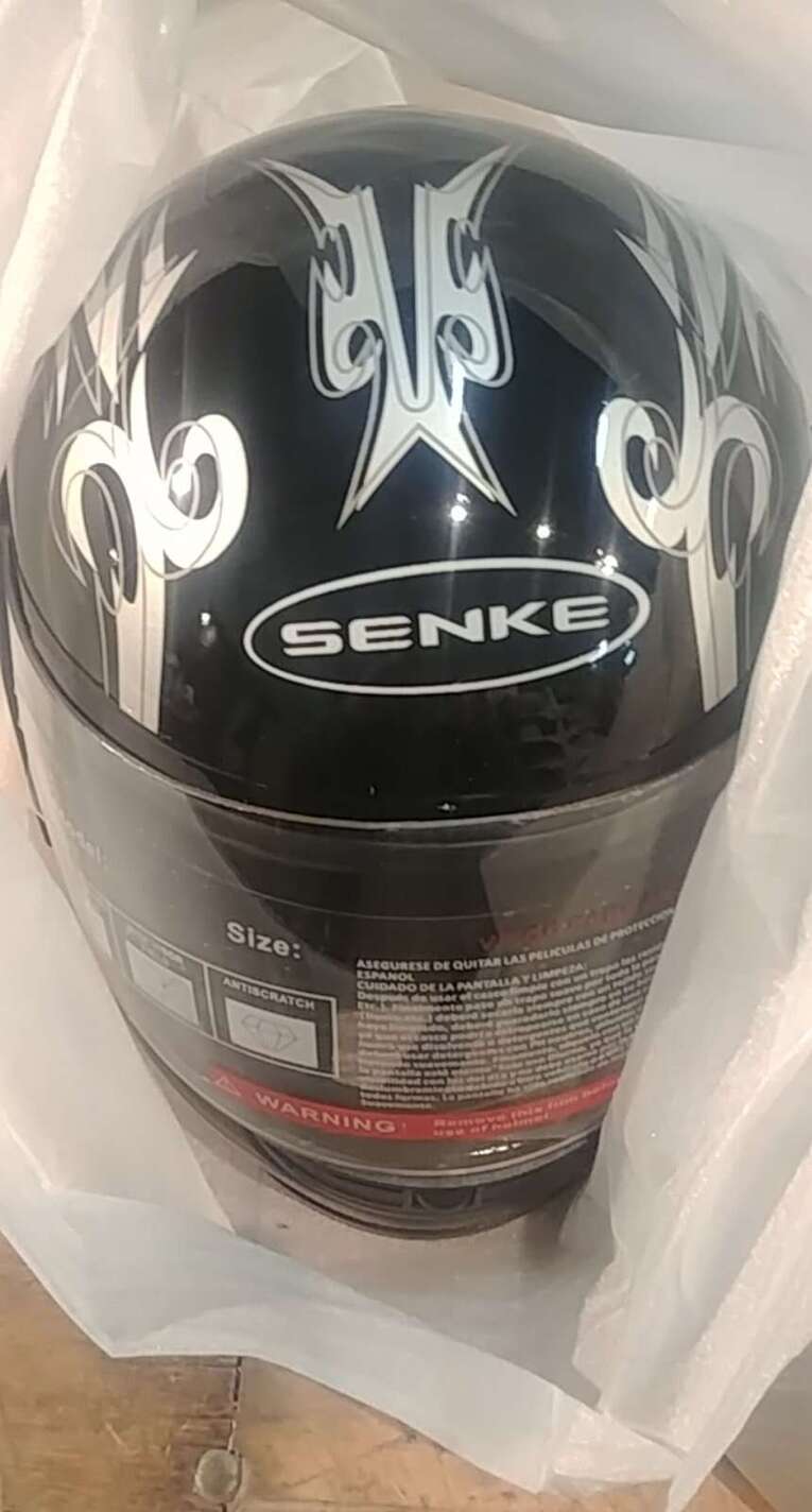 Шлем-интеграл (size:M, черный + серый декор) SENKE ZV