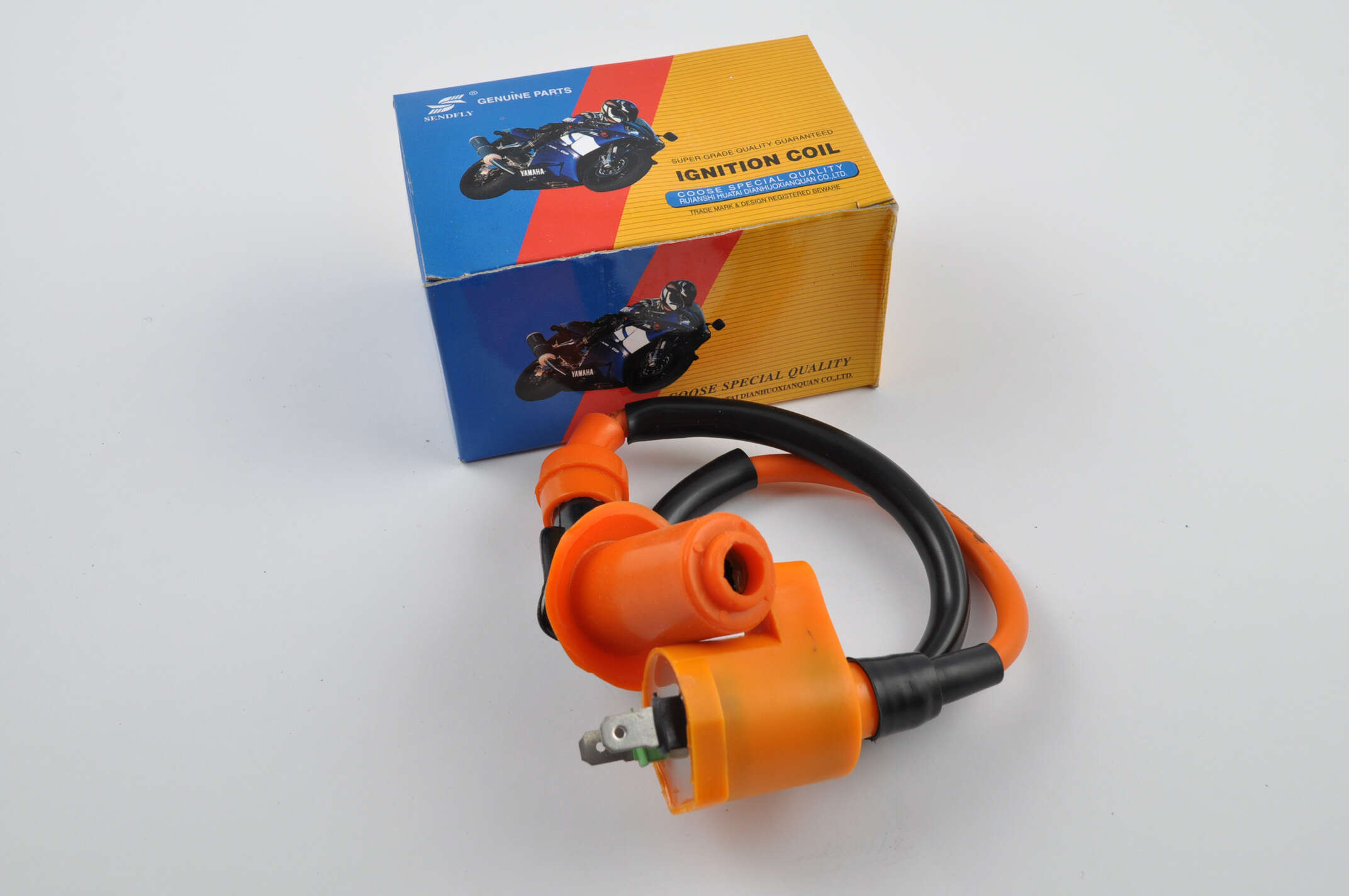 Катушка зажигания (тюнинг) 4T GY6 50-150, Honda DIO (оранжевая, +насвечник) SENDFLY