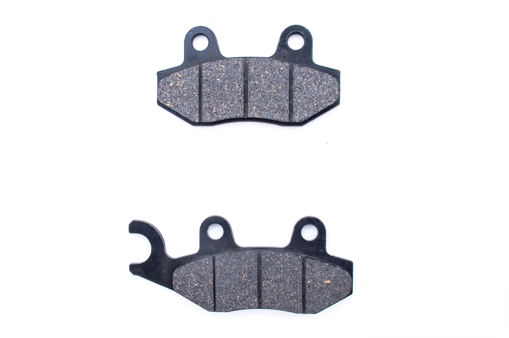 Колодки тормозные (диск) 4T GY6 50-150 (RACE/STORM, ухо в лево, черные) MANLE