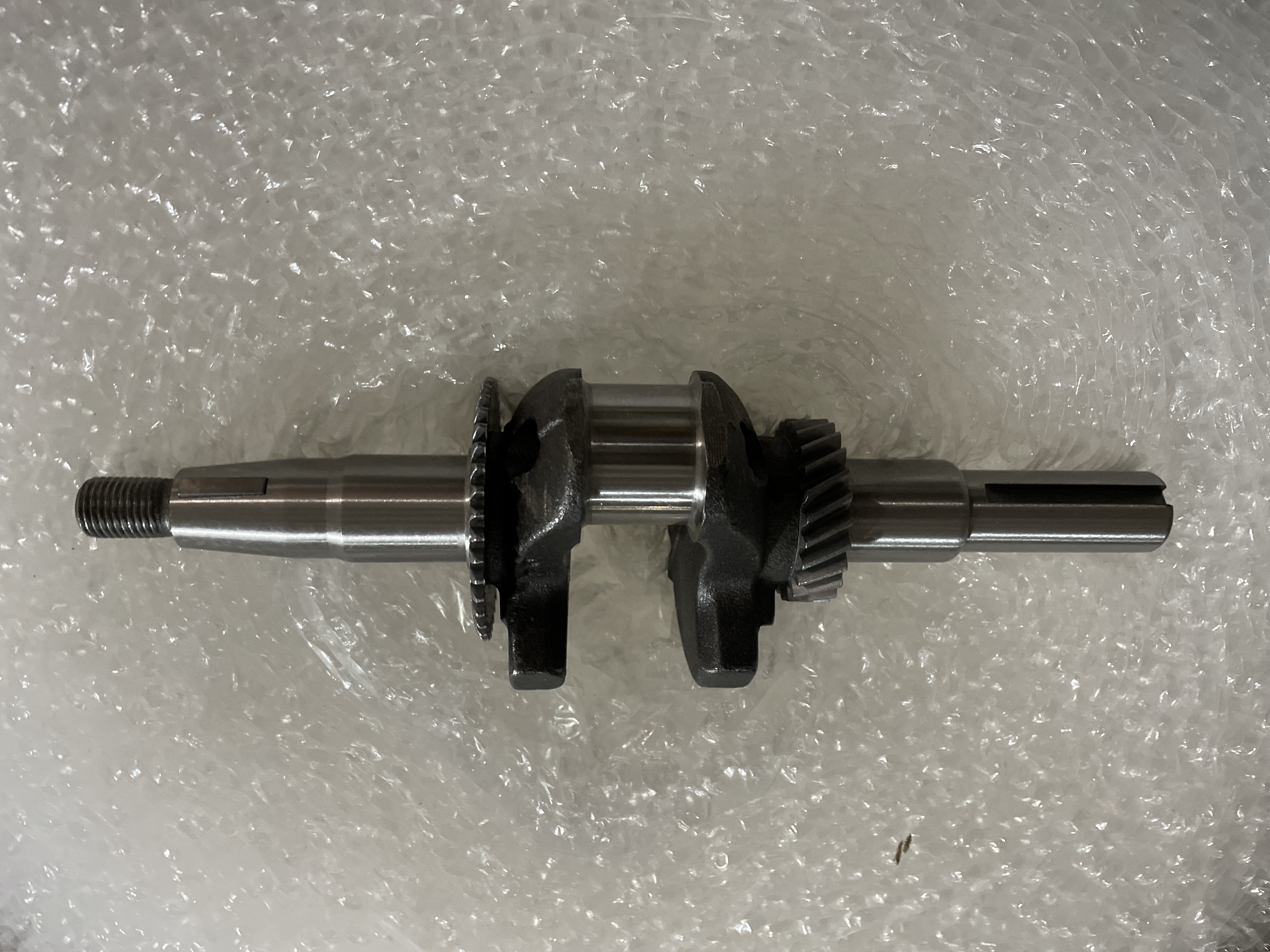 Коленвал м/б 168F/170F (6,5/7Hp) (под шпонку, Ø25mm) (c шестернями) BEST