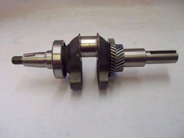 Коленвал м/б 188F (13Hp) (под шпонку) (c шестернями и подшипником) BEST