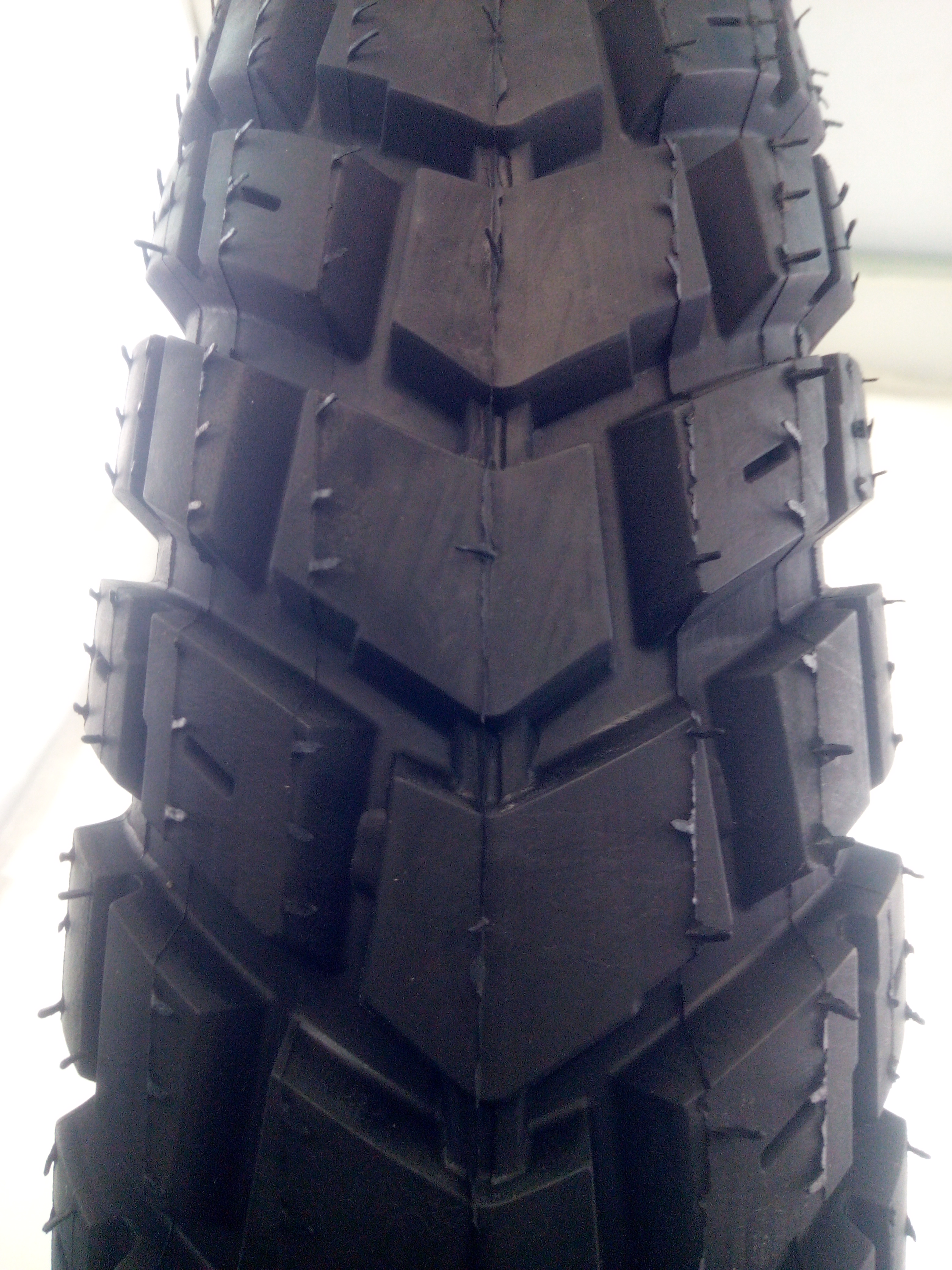 Мотошина 100/90 -17 TL (SRI/MC-47 6PR) LTK