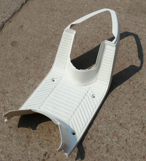 Пластик Yamaha MINT 1YU полик (белый) VDK