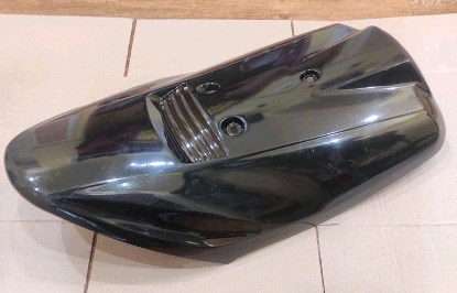 Пластик Suzuki V100 передний (клюв) (черный) ST