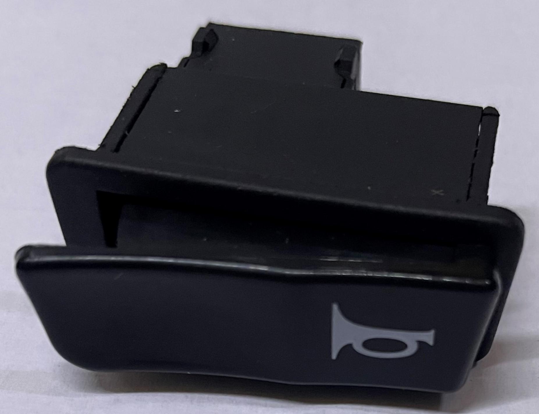 Кнопка руля (сигнал) 4T GY6 50-150 VDK