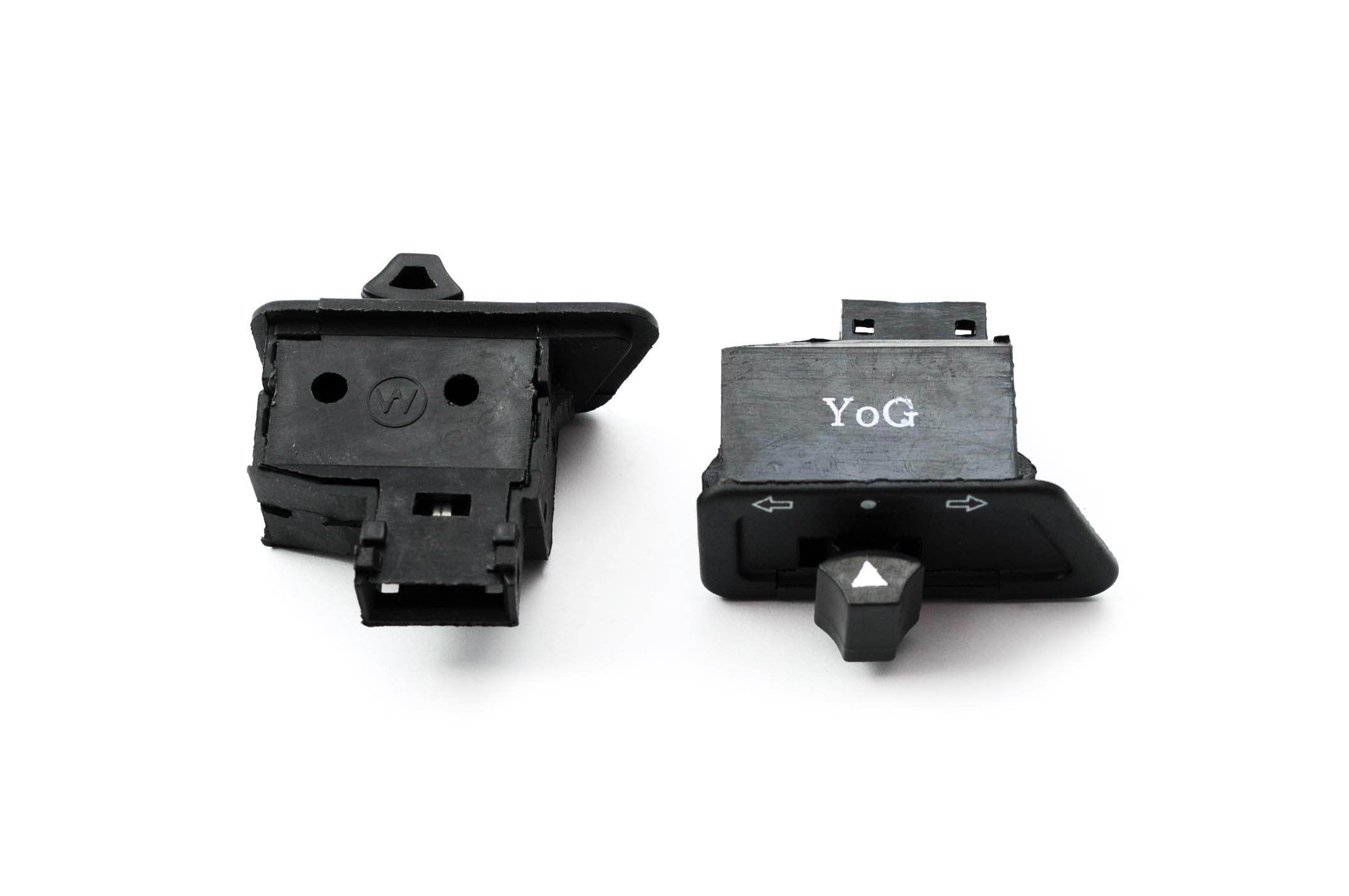 Кнопка руля (повороты) 4T GY6 50-150 (узкая) VV