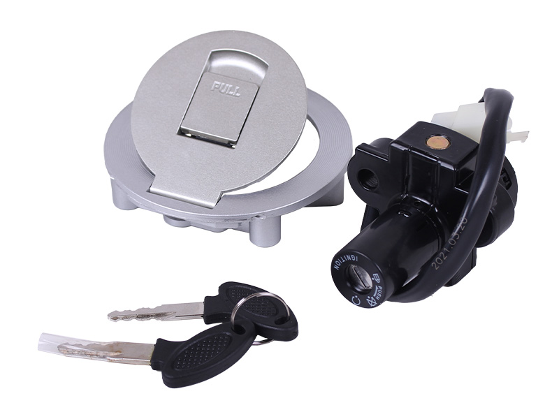 Замок зажигания (комплект) XY200/250GY-9А (+крышка бака) AMG
