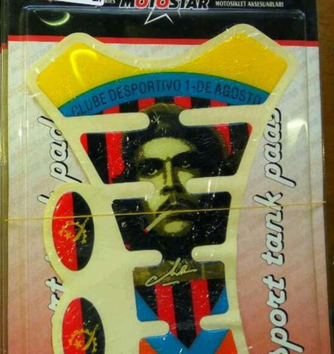 Наклейка на бак FISH Che Guevara (резина, декор, желто- синяя)