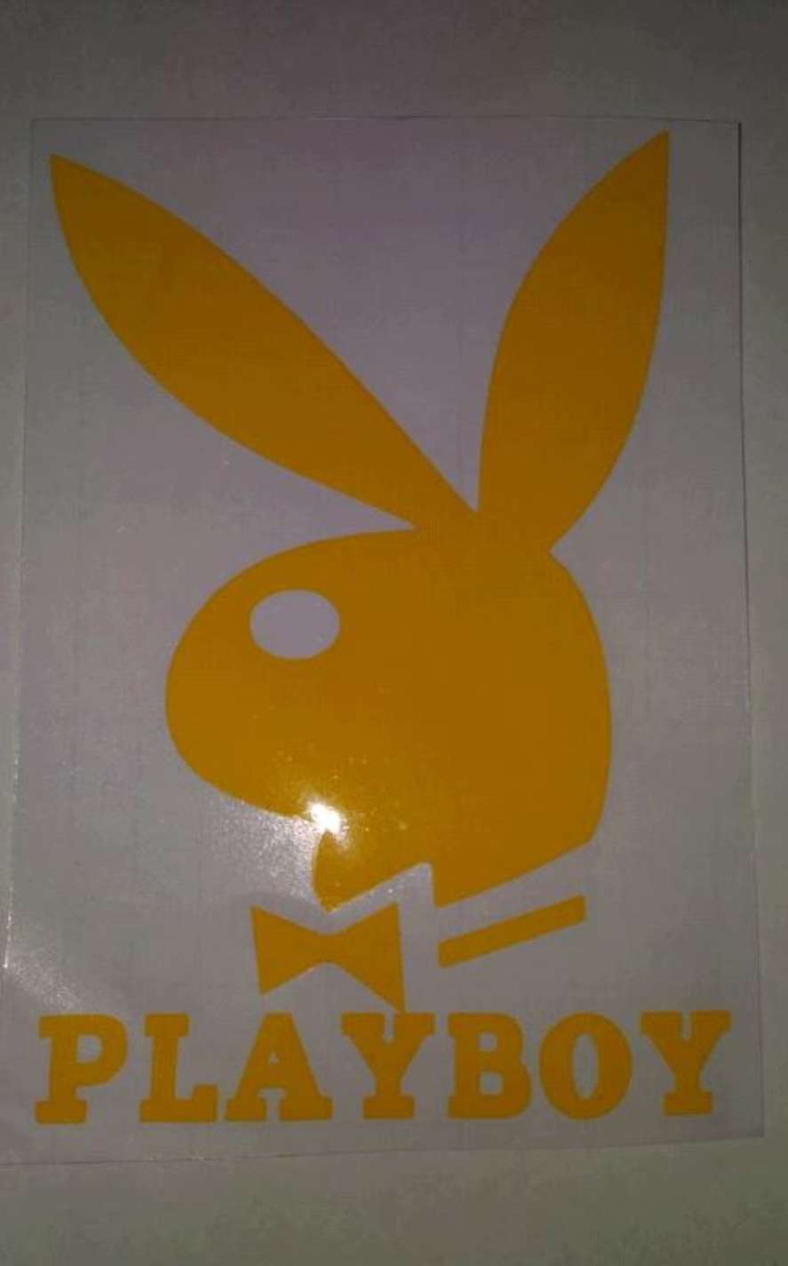 Наклейка логотип PLAYBOY (16x11см, желтая) (#647)