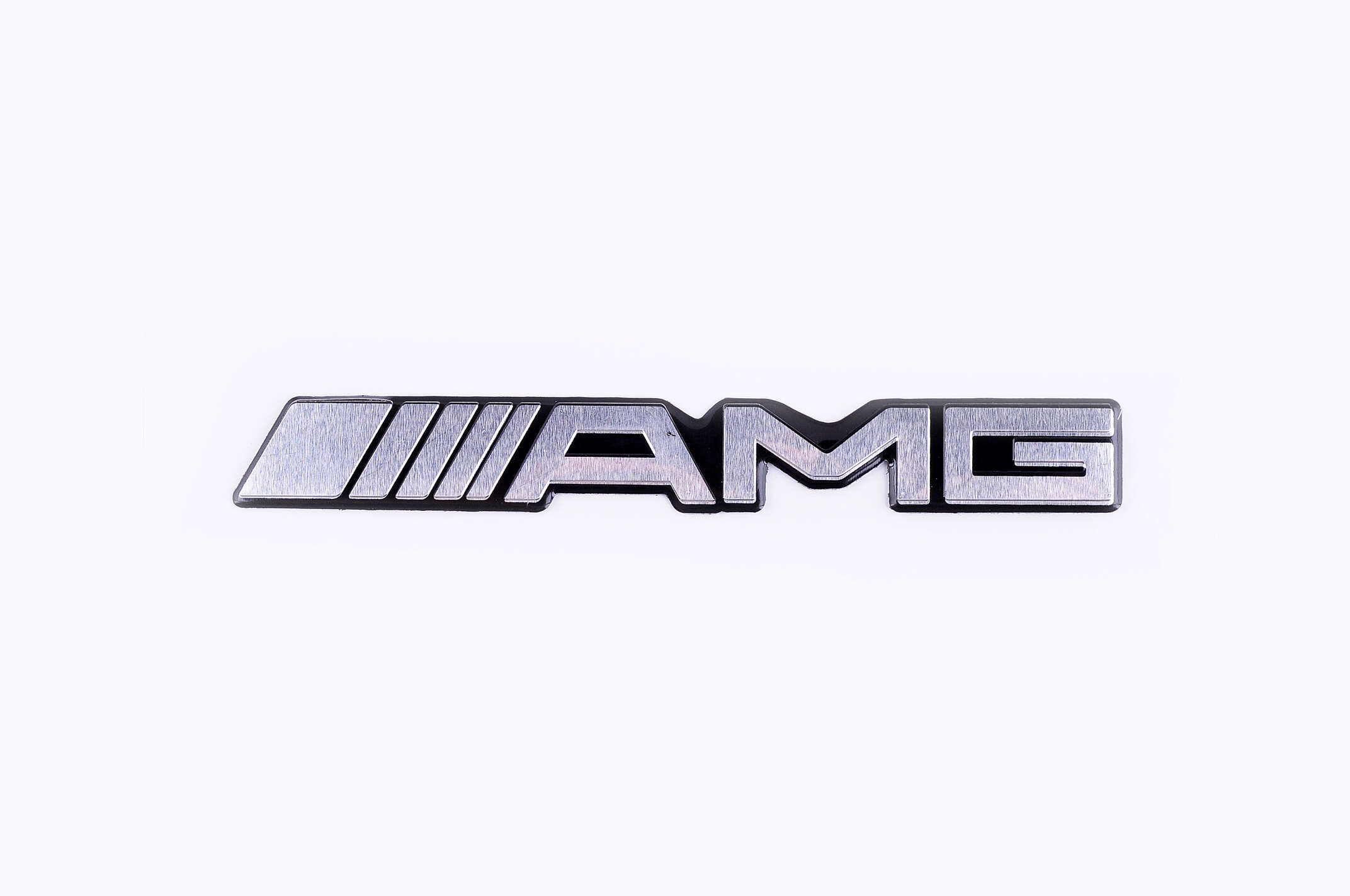Наклейка логотип AMG (15x2см, алюминий) (#1642)