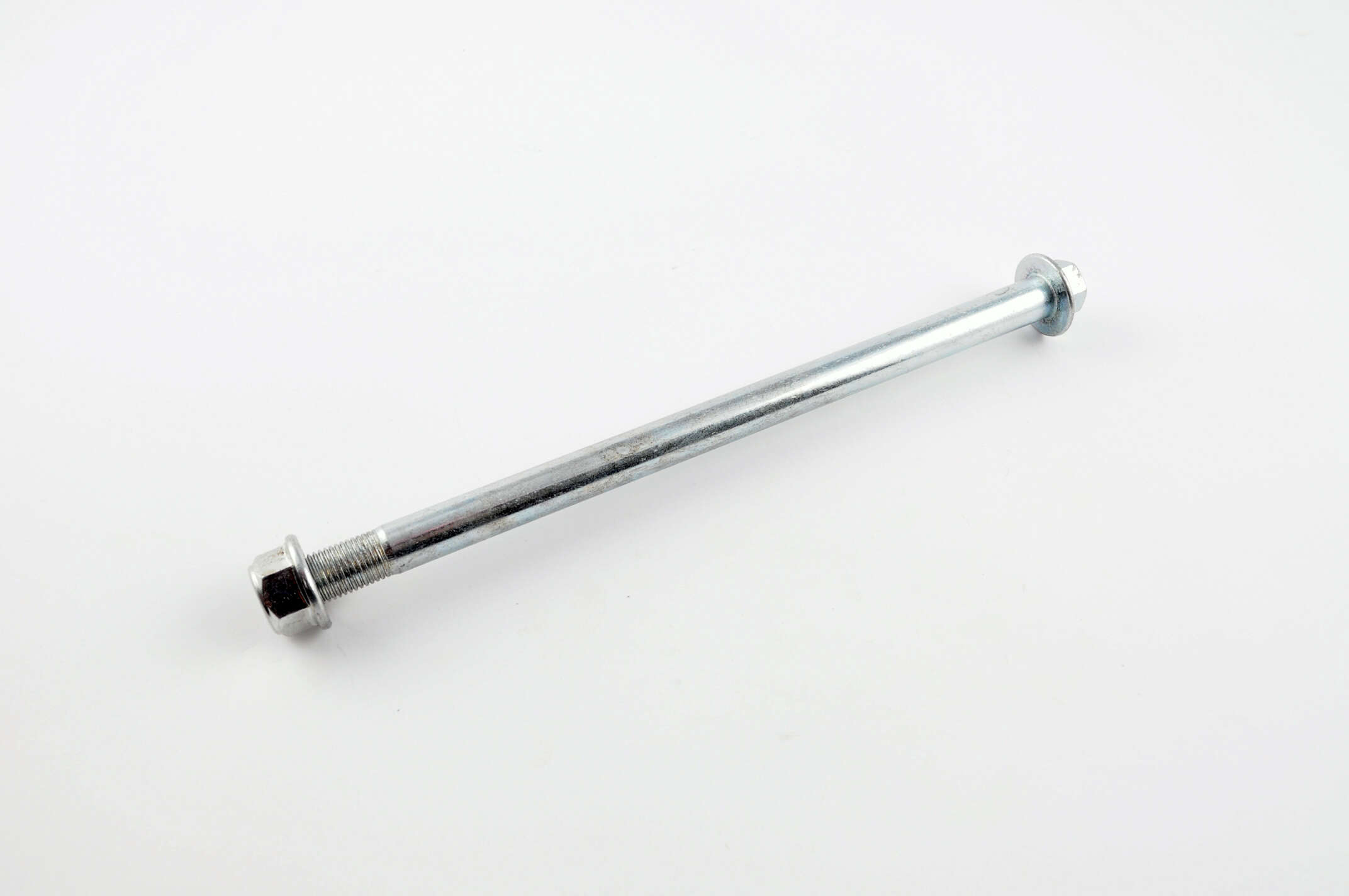 Ось колеса заднего Delta (L-240mm, D-12mm) (TM) EVO