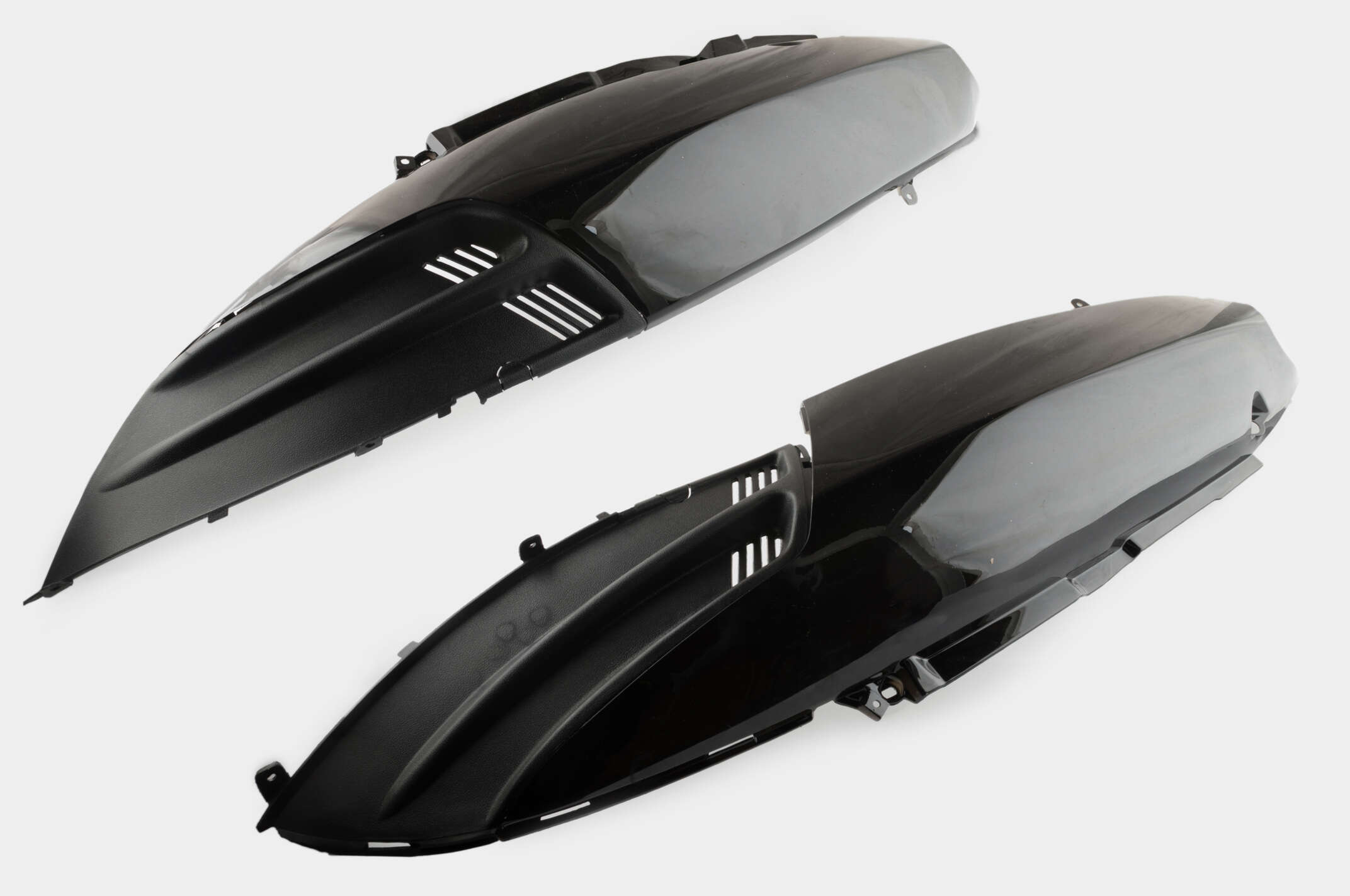 Пластик VIPER STORM 2007 задняя боковая пара (черный) KOMATCU
