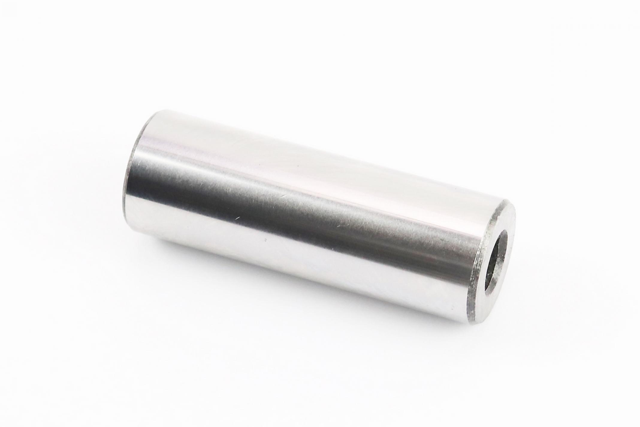 Палец поршня d-23x67mm R180NM KS
