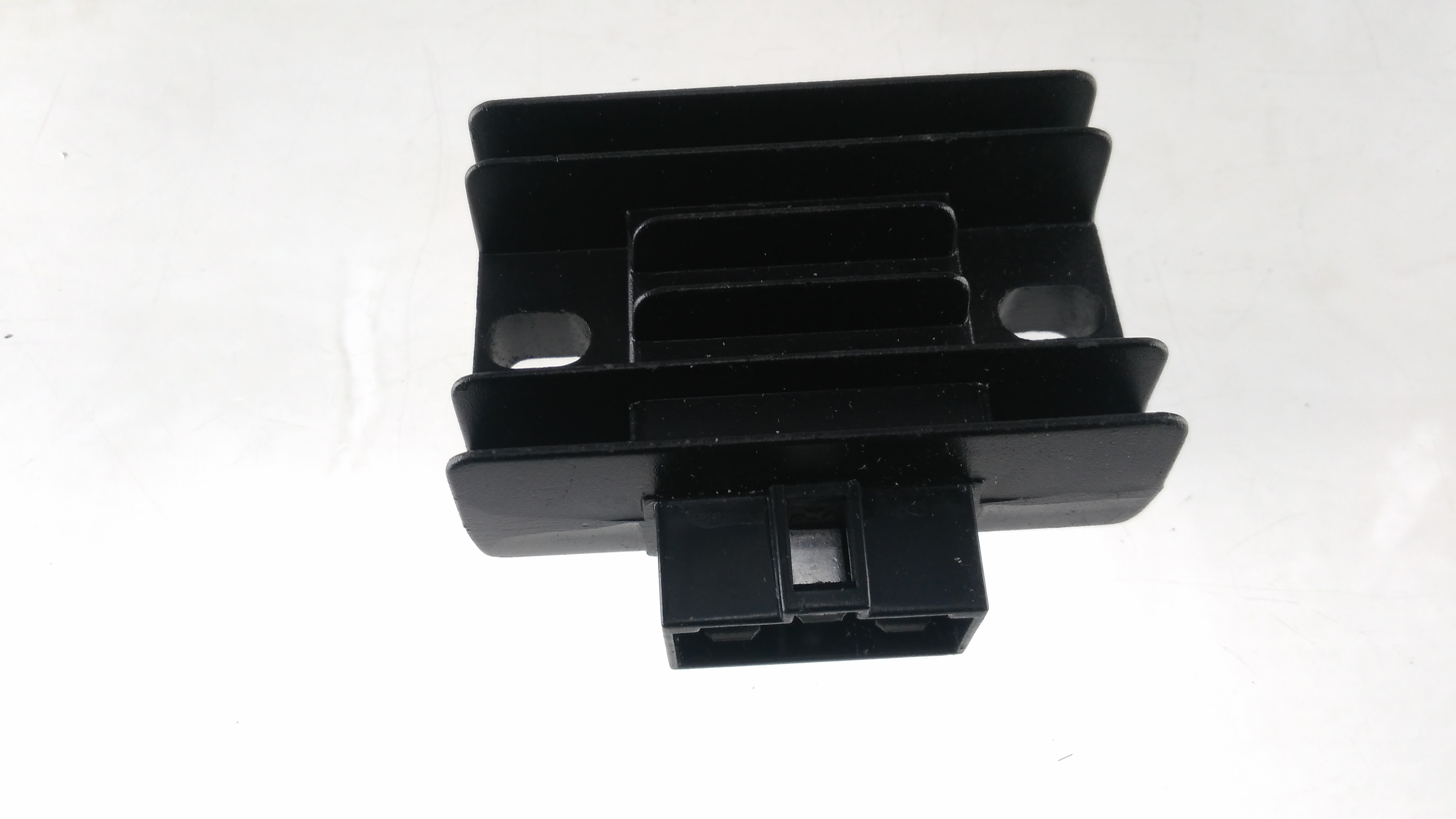 Реле зарядки 4T GY6 125/150 (5-папа) ST