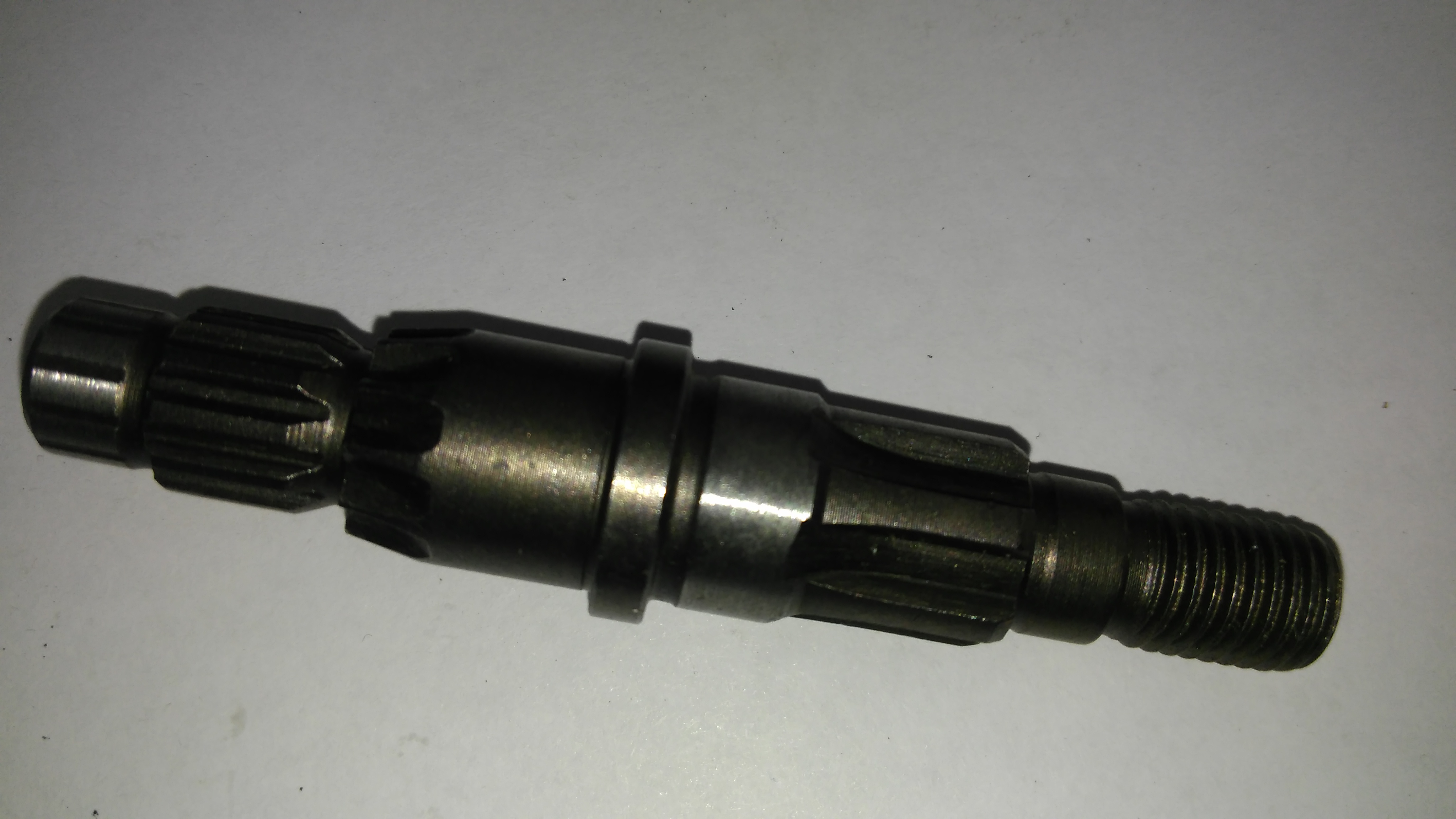 Вал редуктора мотокосы (нижний, 82 mm) EVO