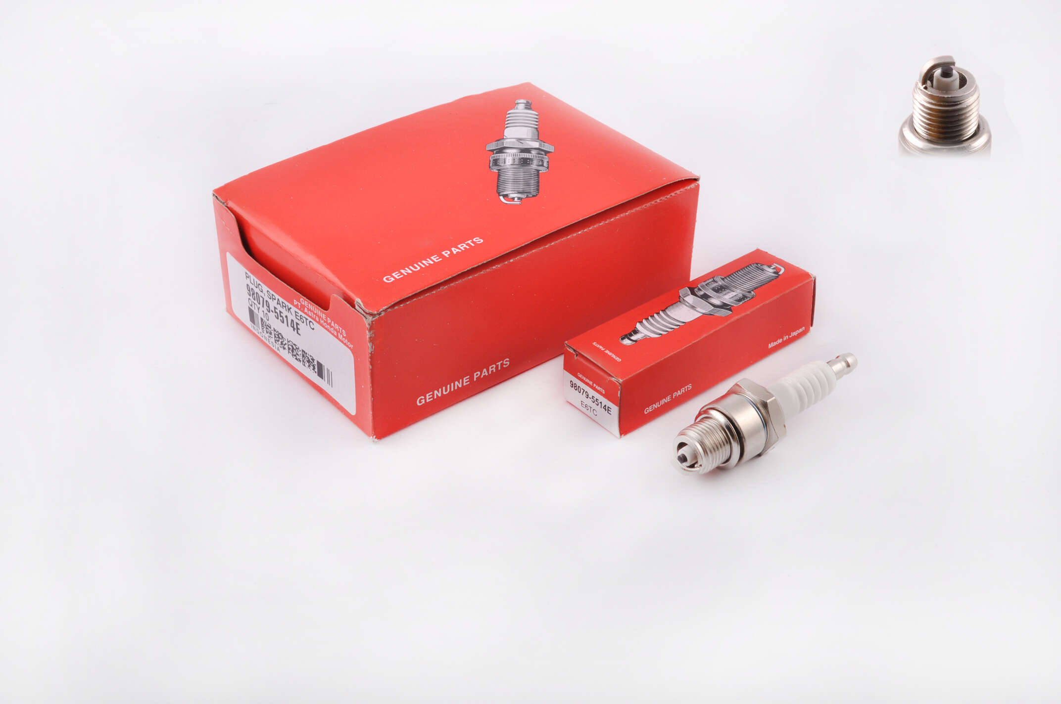 Свеча E6TC M14*1,25 12,7mm (2T скутеры 50-125сс) HND NG