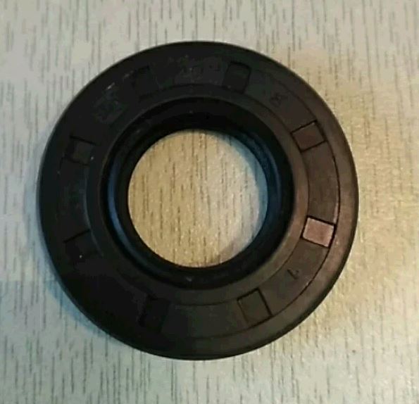 Сальник коробки передач м/б 180N/195N (9Hp) (20*40*8)
