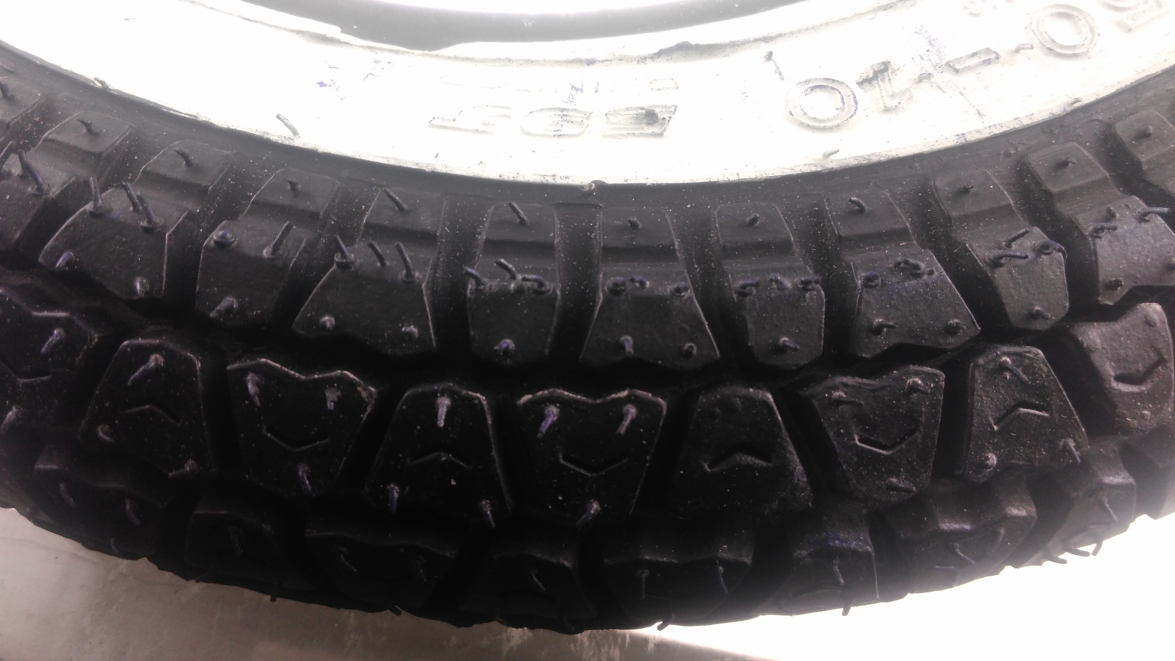 Мотошина 3,50 -10 TT (3.50-10 SWALLOW (Shwalbe) HS-243, камерная) LTK