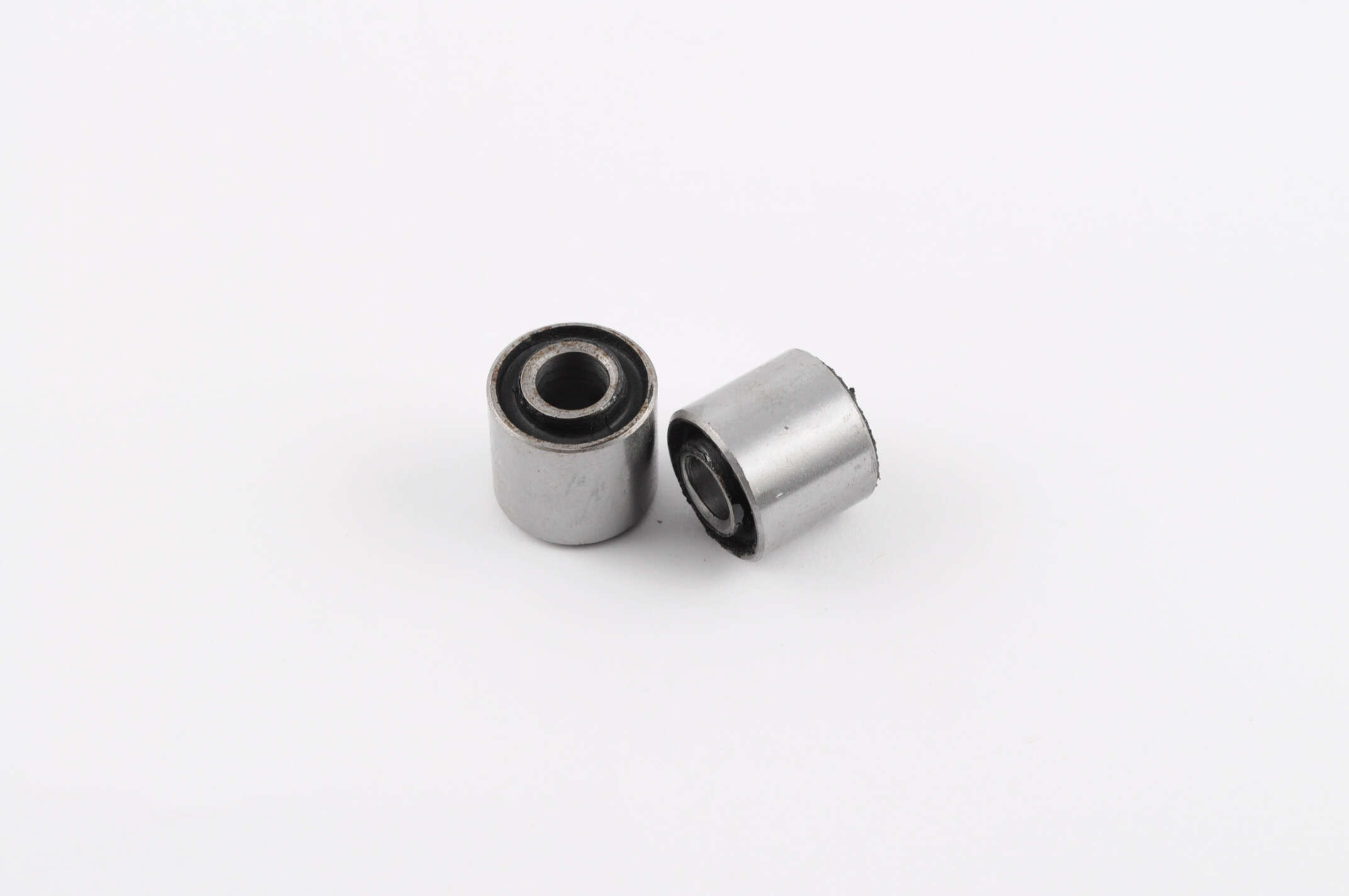 Сайлентблок 20*20*8 (D*L*d) PNR