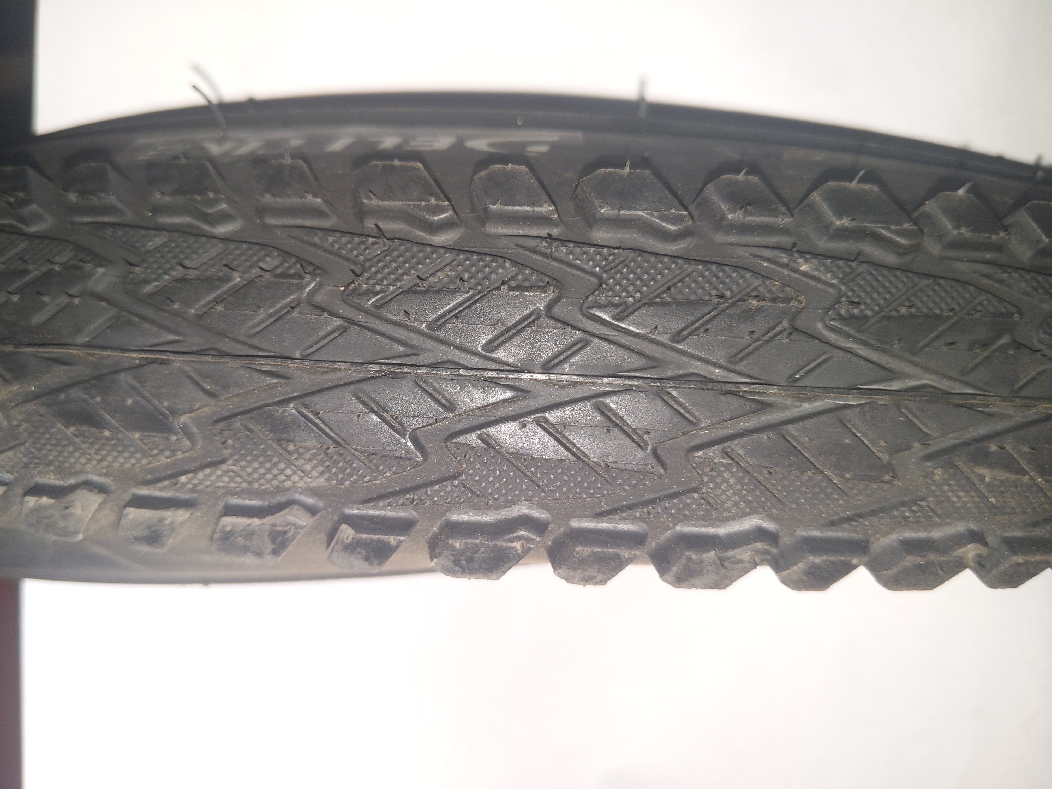 Велосипедная шина 26 * 1,95 (SA-282) (Delitire) LTK