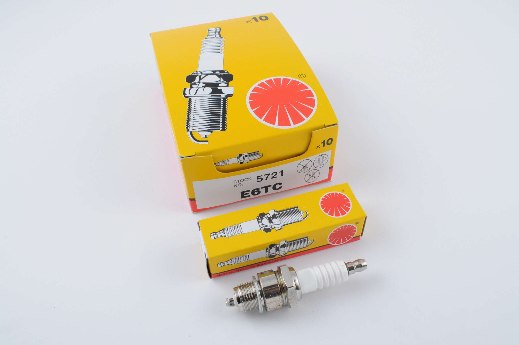 Свеча E6TC M14*1,25 12,7mm (2T скутеры 50-125сс) NG