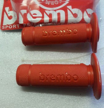 Ручки руля резиновые (XL-151 BREMBO) ST