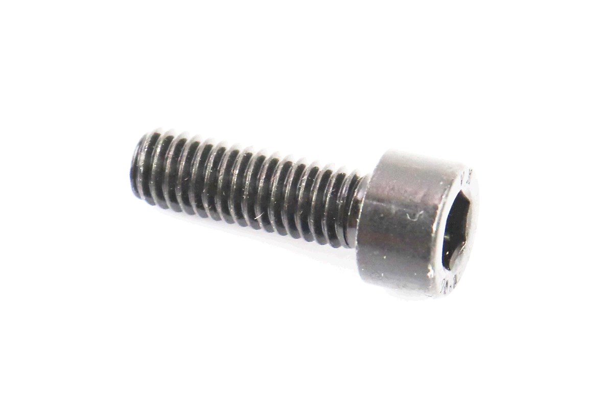 Болт M6x20 KS