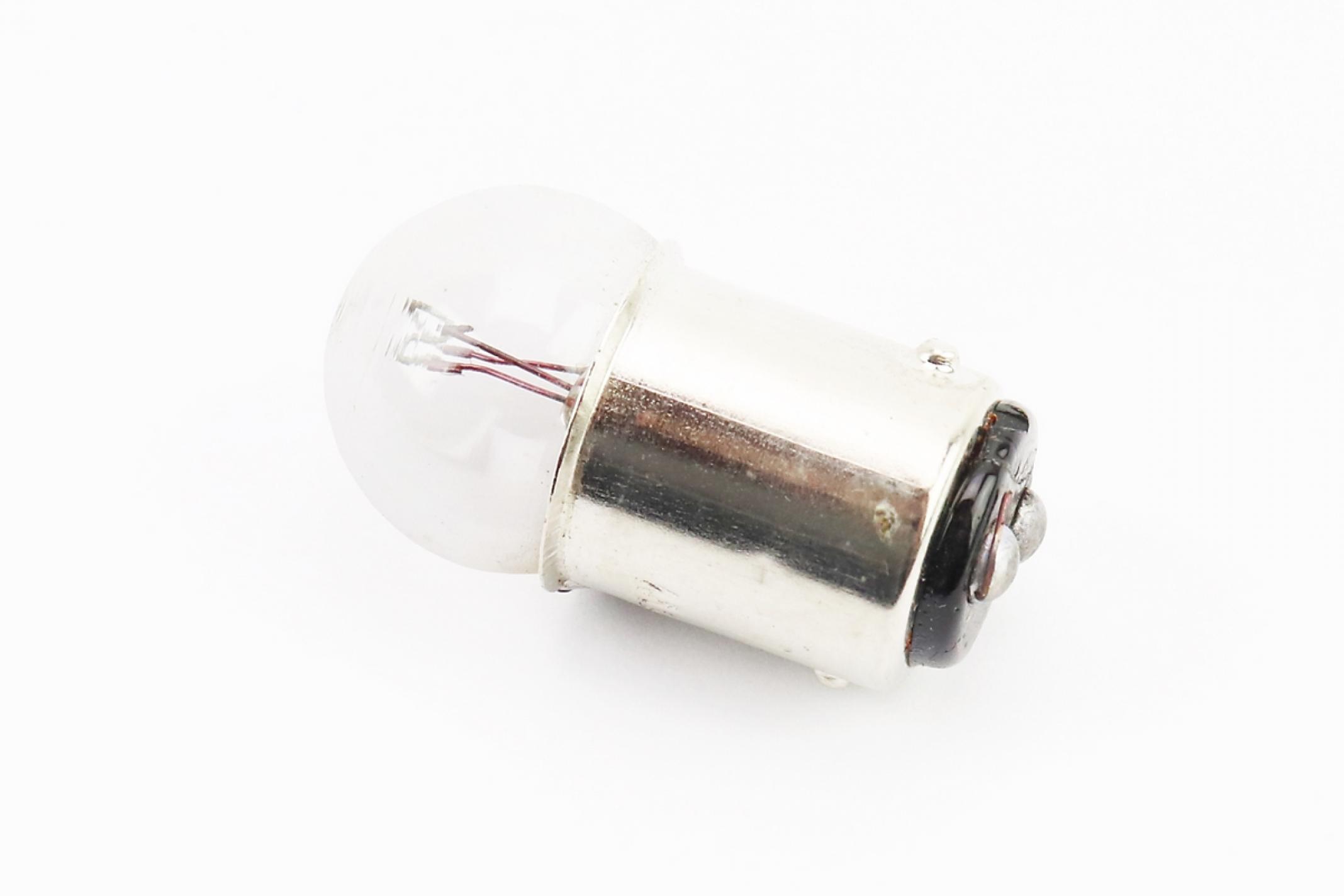 Лампа G18 (поворот, габарит) 12V 5W (белая) KS