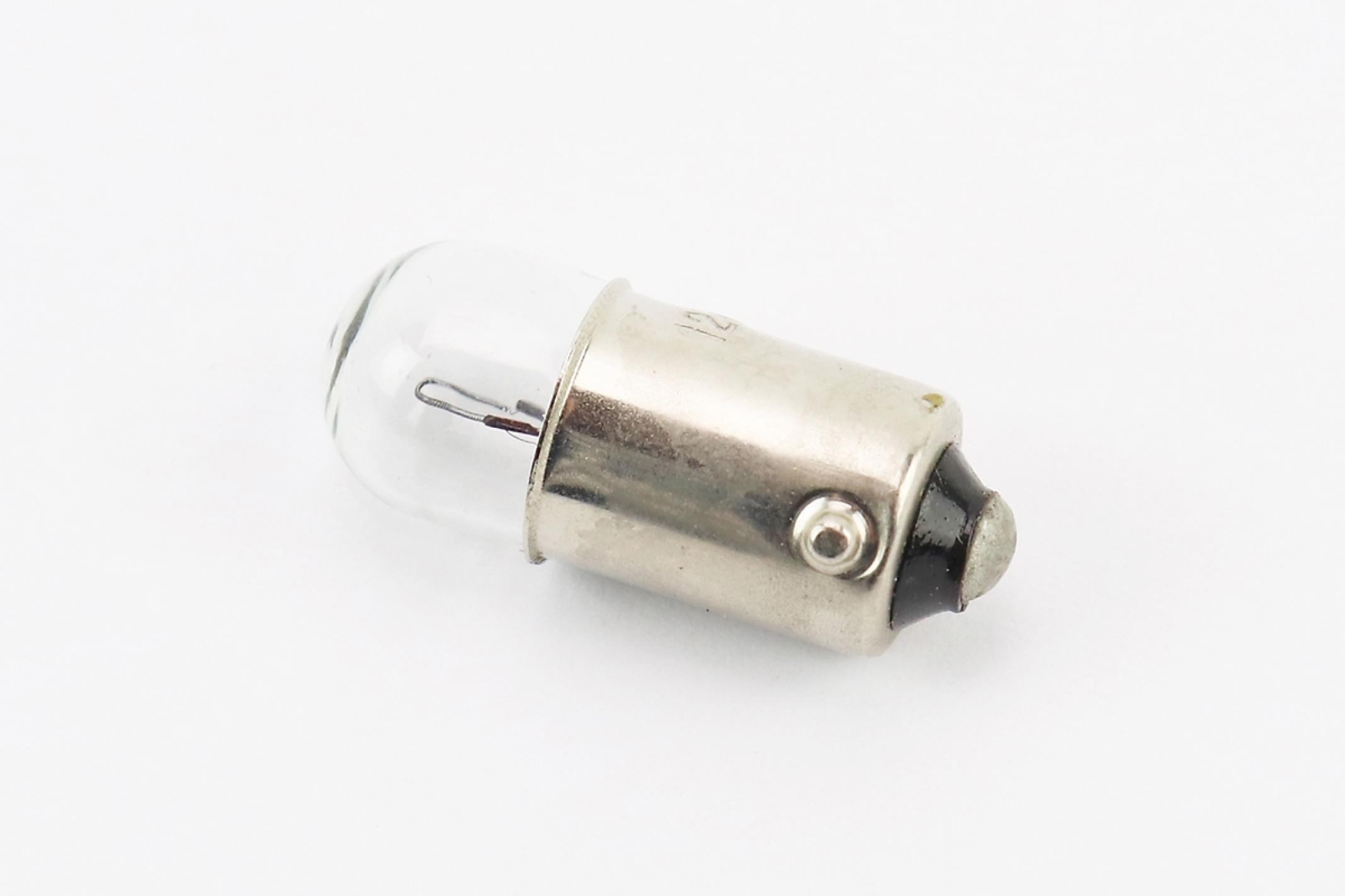 Лампа поворота (белая с цоколем) 12V/4W G10 BA9S KS