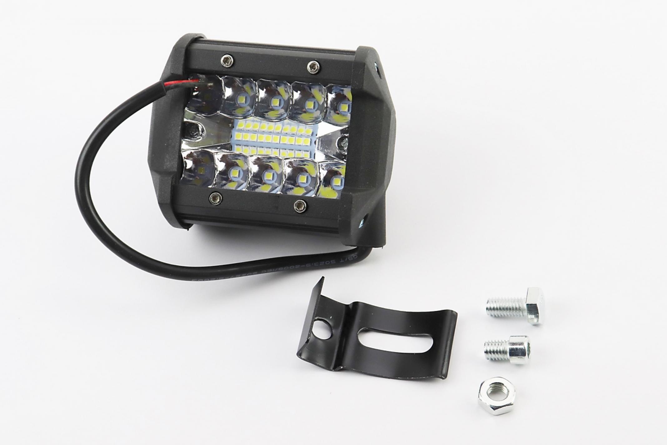 Фара дополнительная светодиодная влагозащитная - 10+10 LED с креплением, прямоугольная 79*96мм, SUPER LIGHT KS