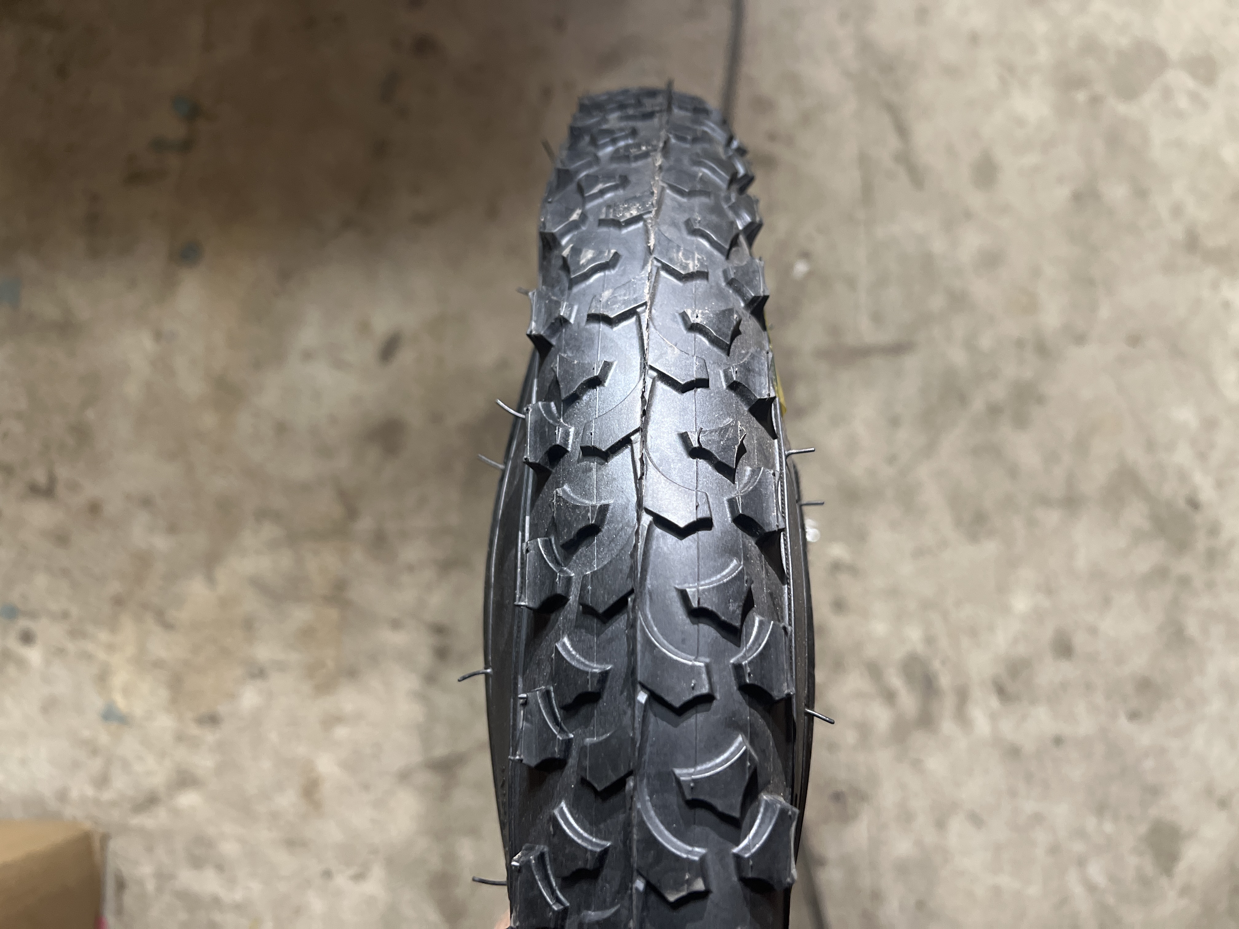 Велосипедная шина 18 * 2,00 BH-601 VERE