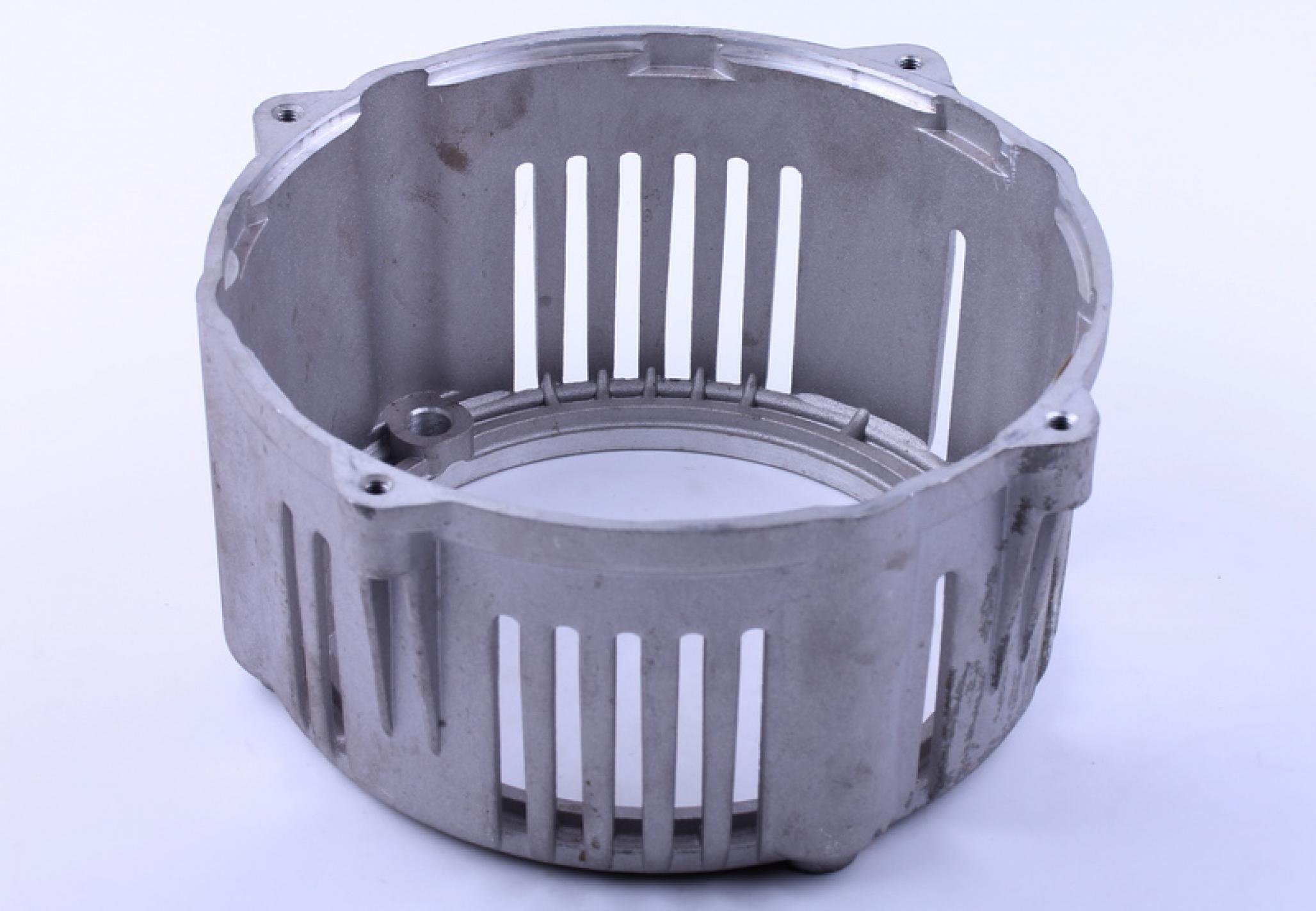 Крышка (левая) статора бензогенератора 178F GN 2-3,5 KW AMG
