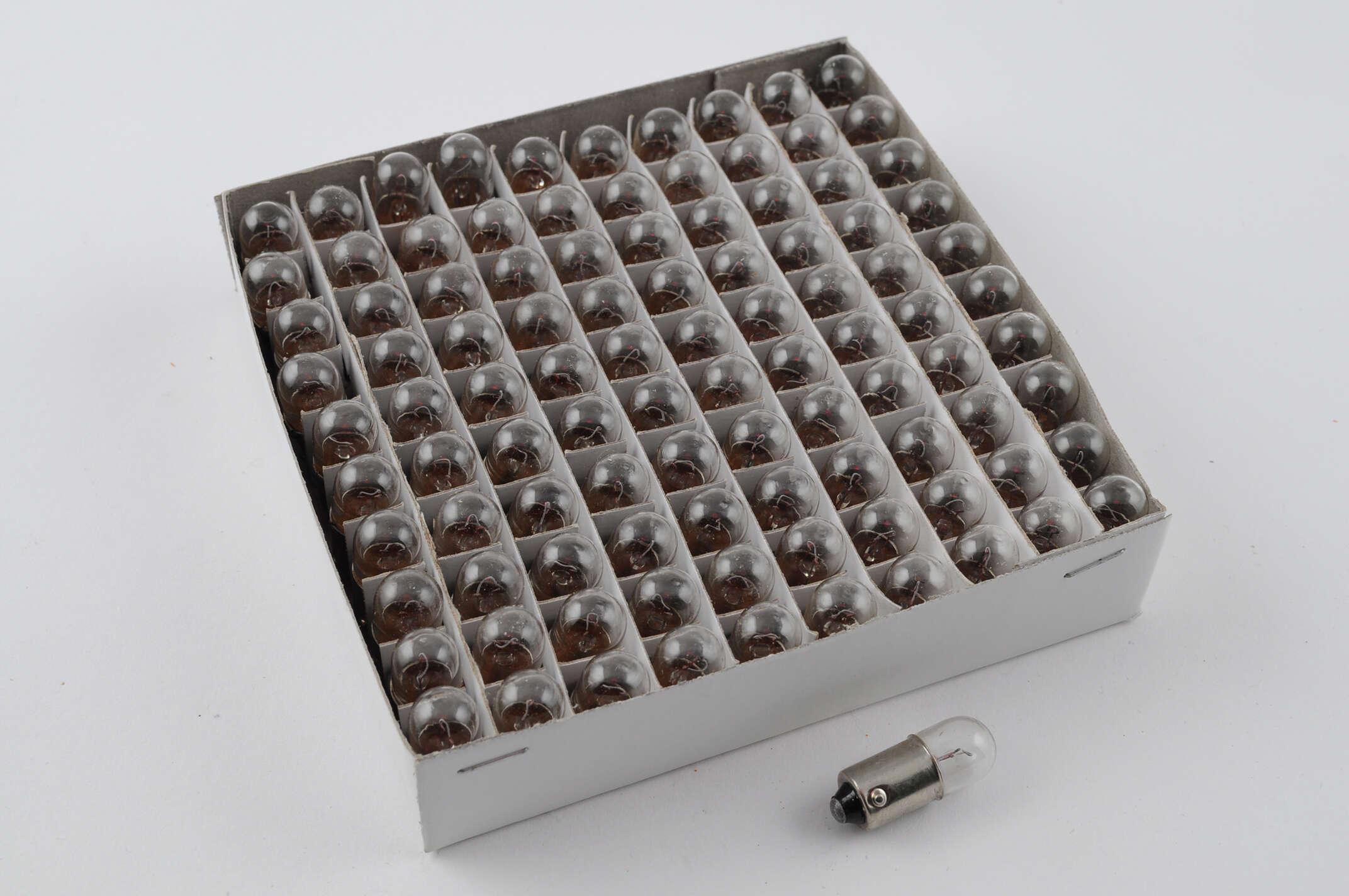 Лампа BA9S (мини) 12V 3W (габарит, приборы) FL