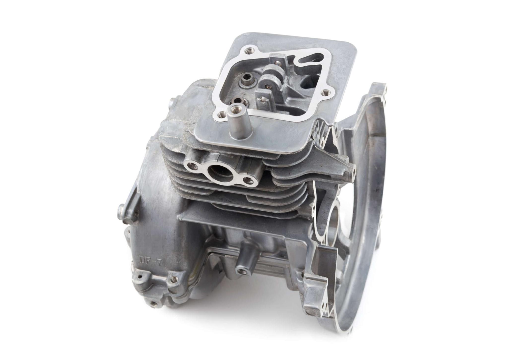 Блок двигателя мотокосы 4T 139F (в сборе)