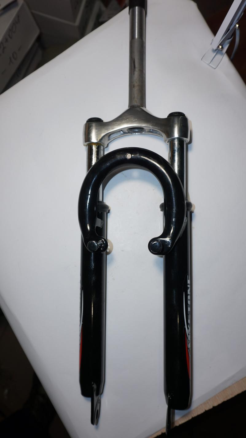 Вилка велосипедная амортизационная (26, черная, алюминий, под диск) (MXSTONE) BBC