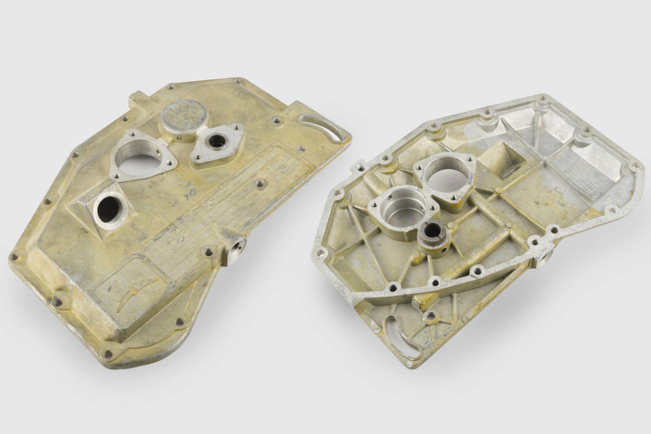 Крышка блока длинная правая м/б 175N/180N (7/9Hp) (алюминиевая) DIGGER