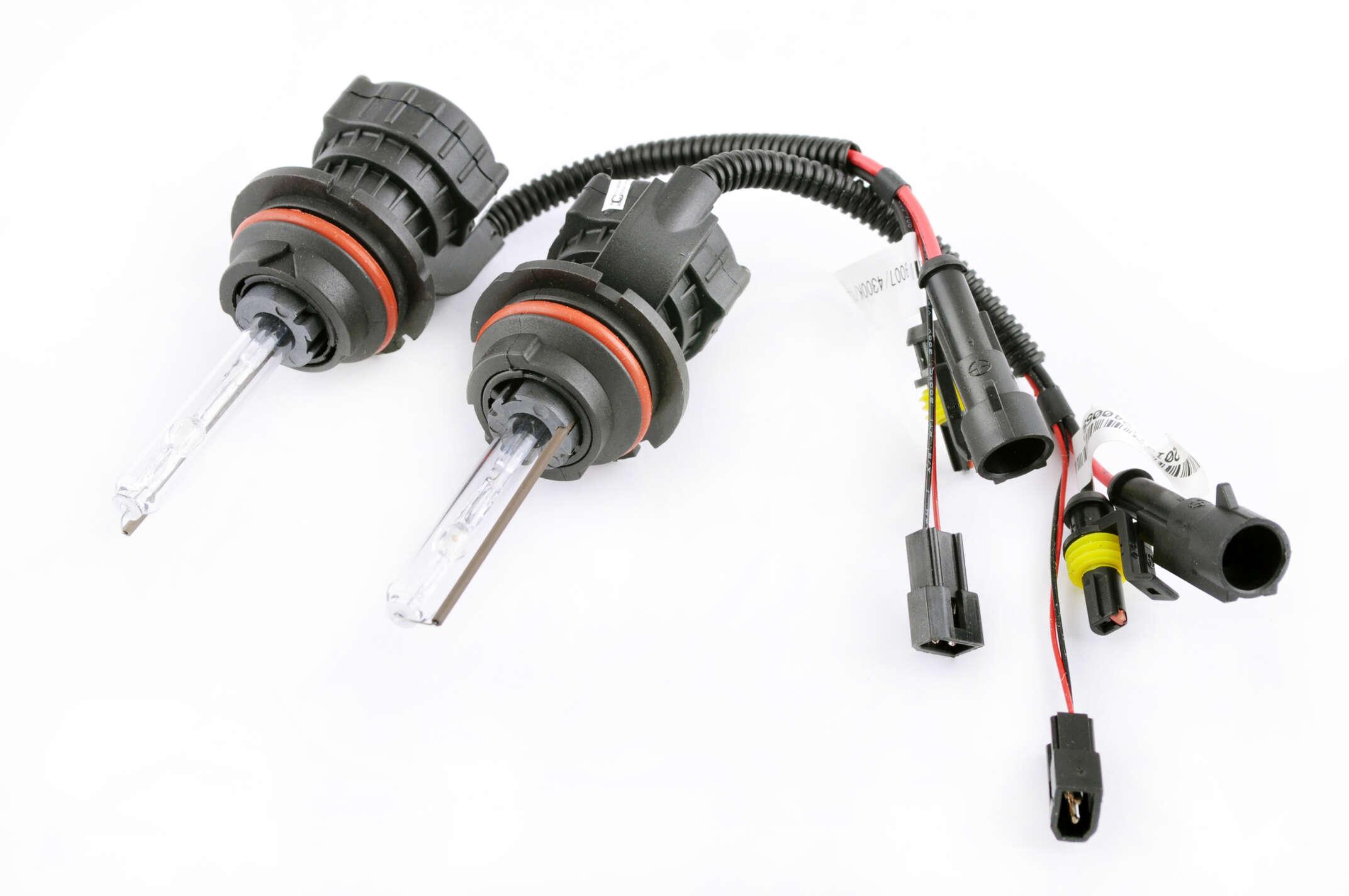 Лампы биксеноновые (пара) HB5 (12V 35W DC AMP) 6000K
