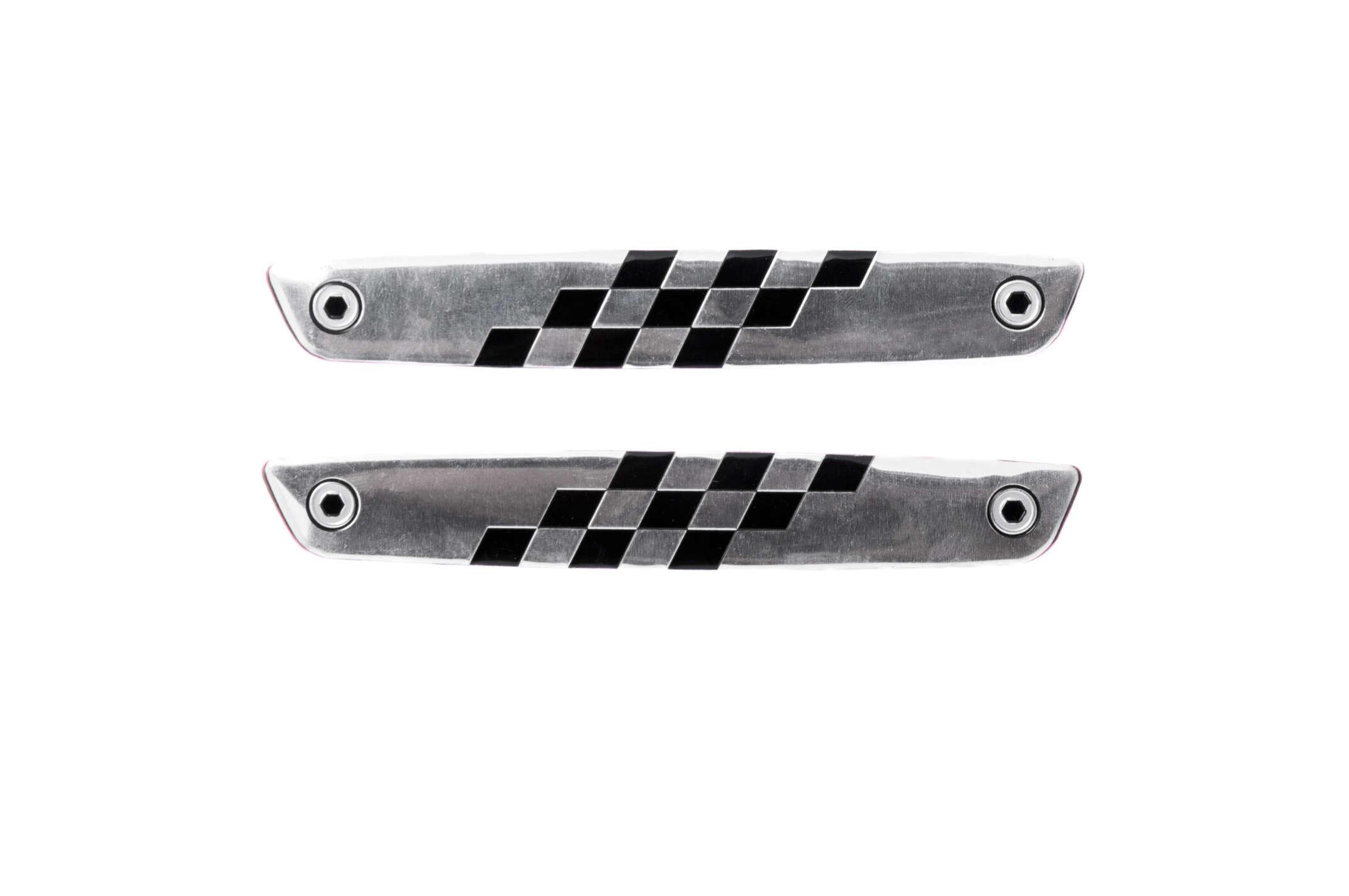 Наклейка (набор) шильдик CHECKERED FLAGS (13.5x2см)