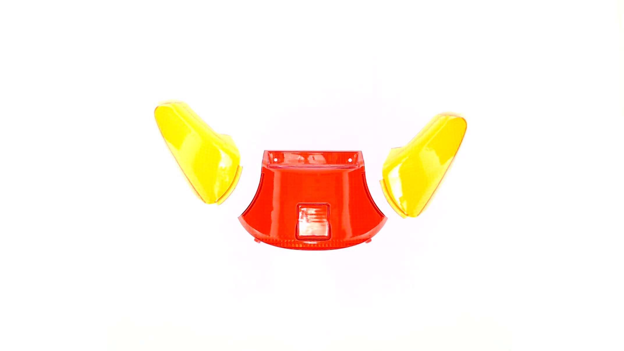 Стекло стоп-сигнала и поворотов Suzuki LETS 1-3 MANLE