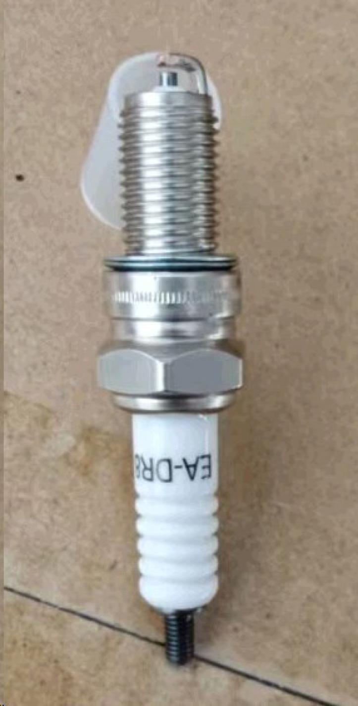 Свічка 4Т X24ESRU з резистором - M12 L18 - CG/CB/CH250/YP250