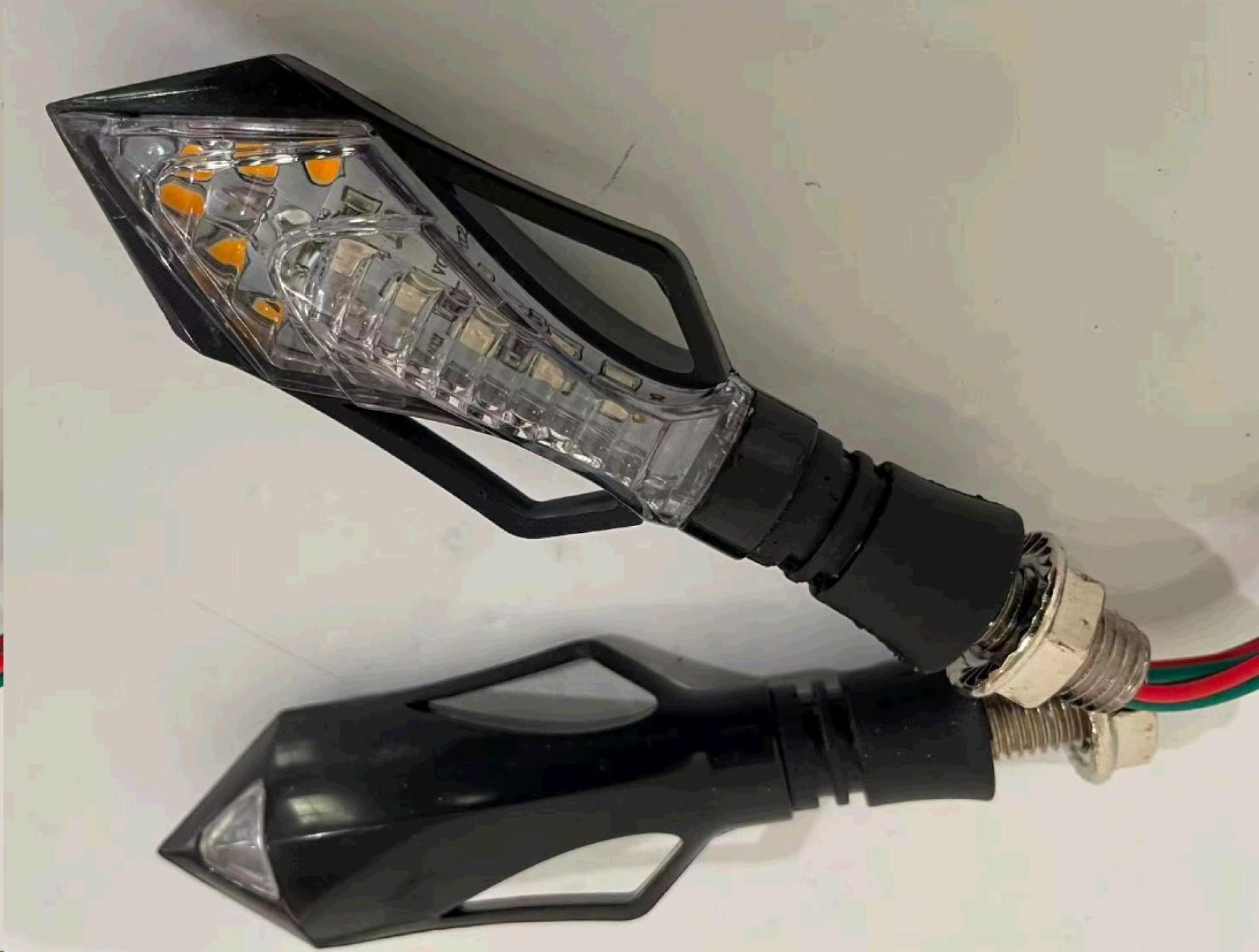 Ротаційний діод LED ARROW з отвором і розмірами ЧОРНИЙ, 2 шт